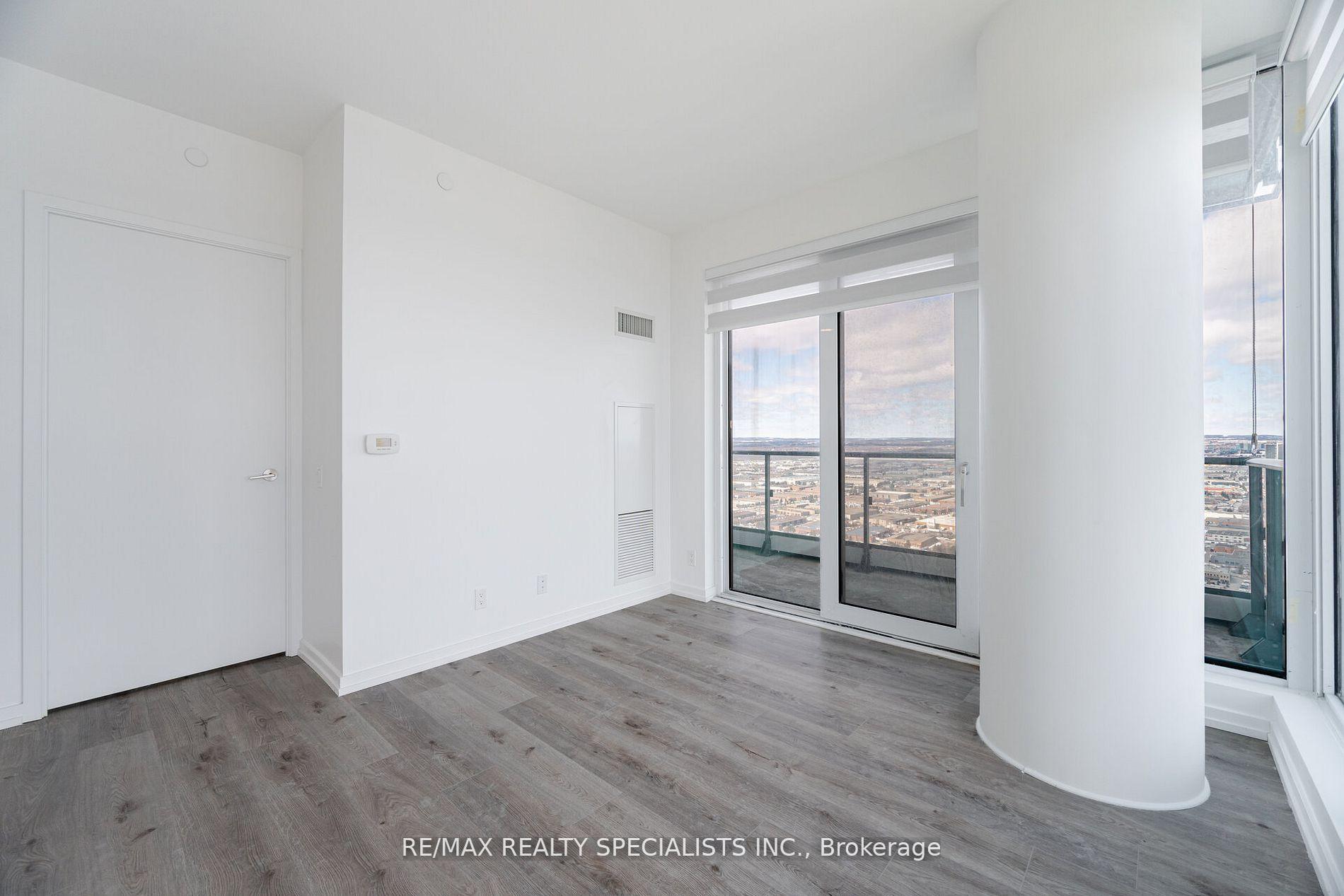 2 Bedrooms Condo at 7890 Jane,  Vaughan For sale