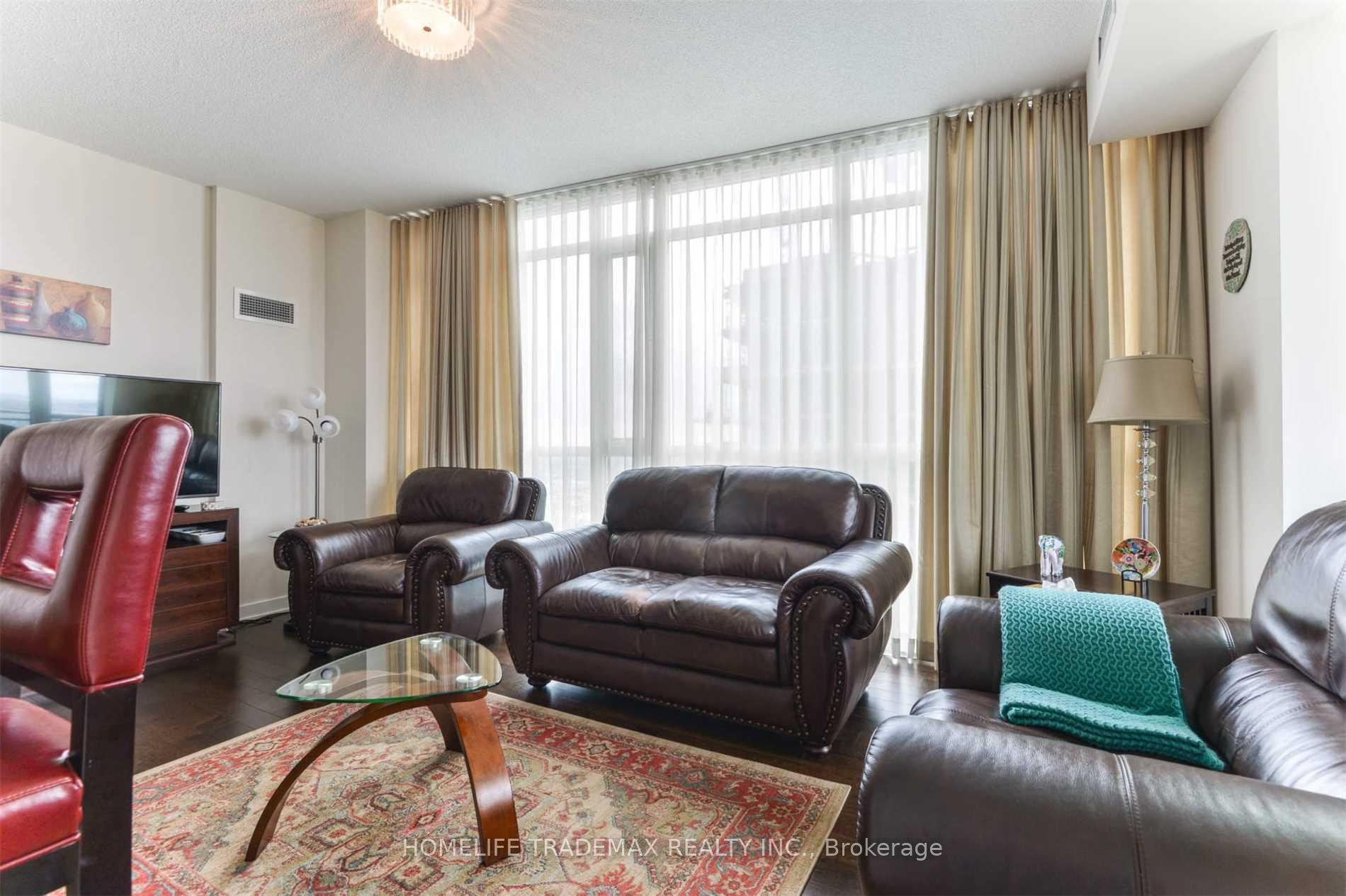 3 Bedrooms Condo at 4099 Brickstone, Mississauga For sale