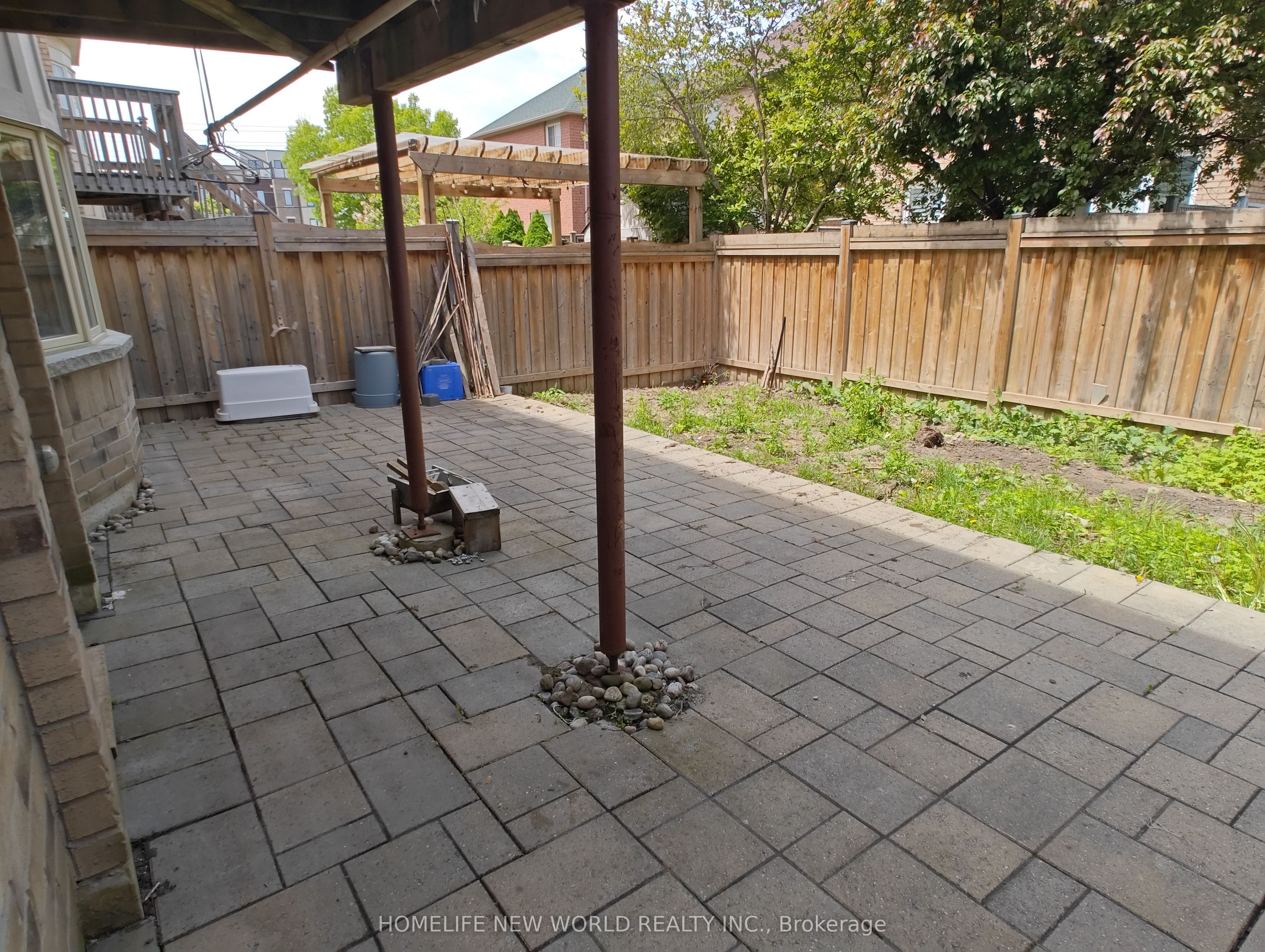 55 Frederick Stamm Crescent