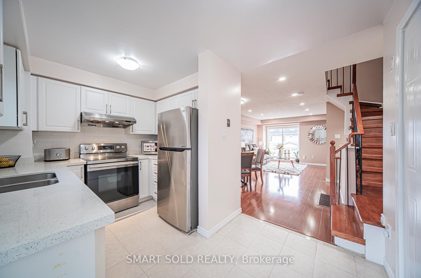 4 Bedrooms Condo at 3500 Brimley, Toronto For sale