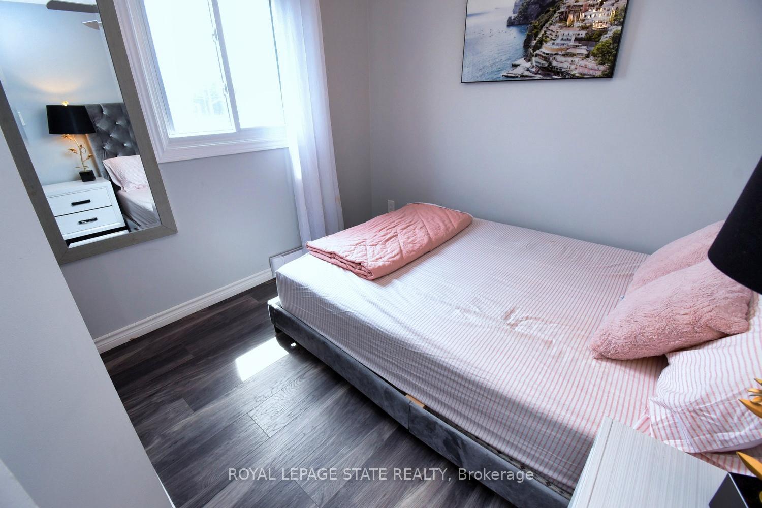 3 Bedrooms Condo at 1255 Upper Gage,  Hamilton For sale