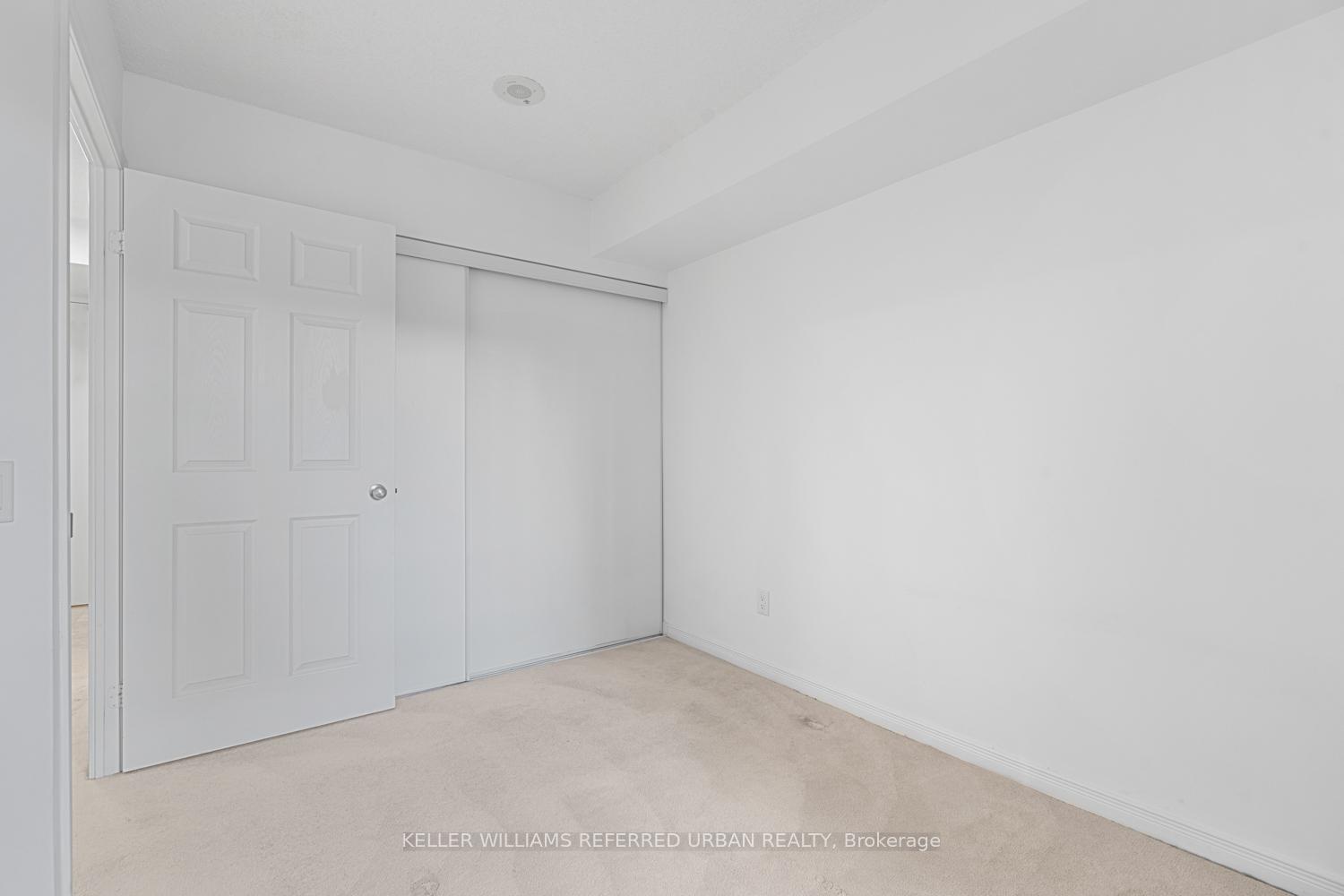 1 Bedroom Condo at 155 Beecroft, Toronto For sale