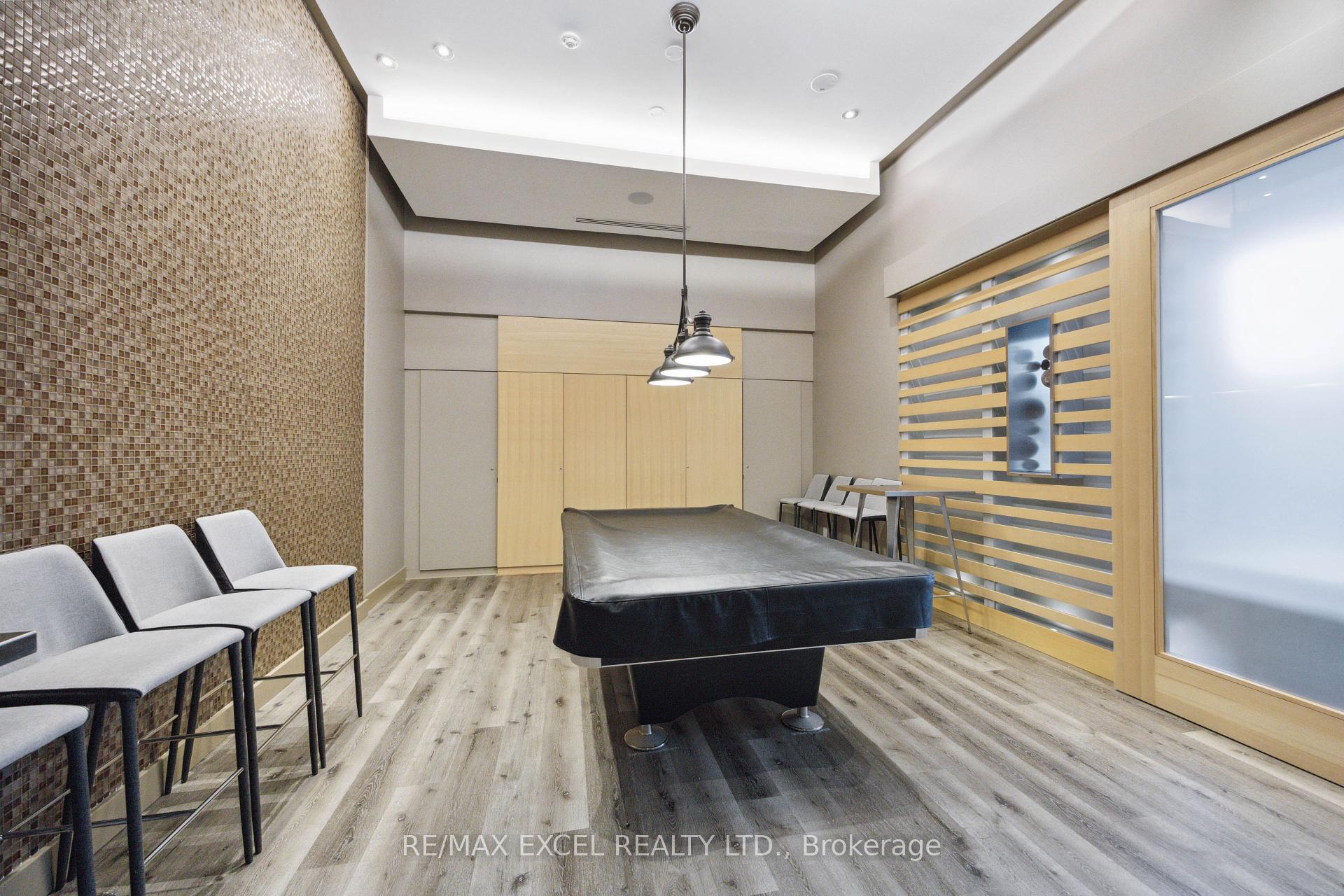 2 Bedrooms Condo at 90 Stadium, Toronto For sale