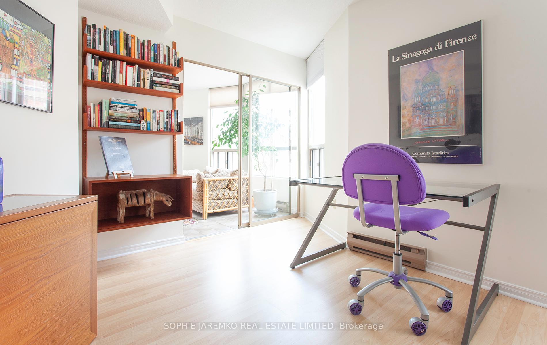 3 Bedrooms Condo at 160 Frederick,  Toronto For sale