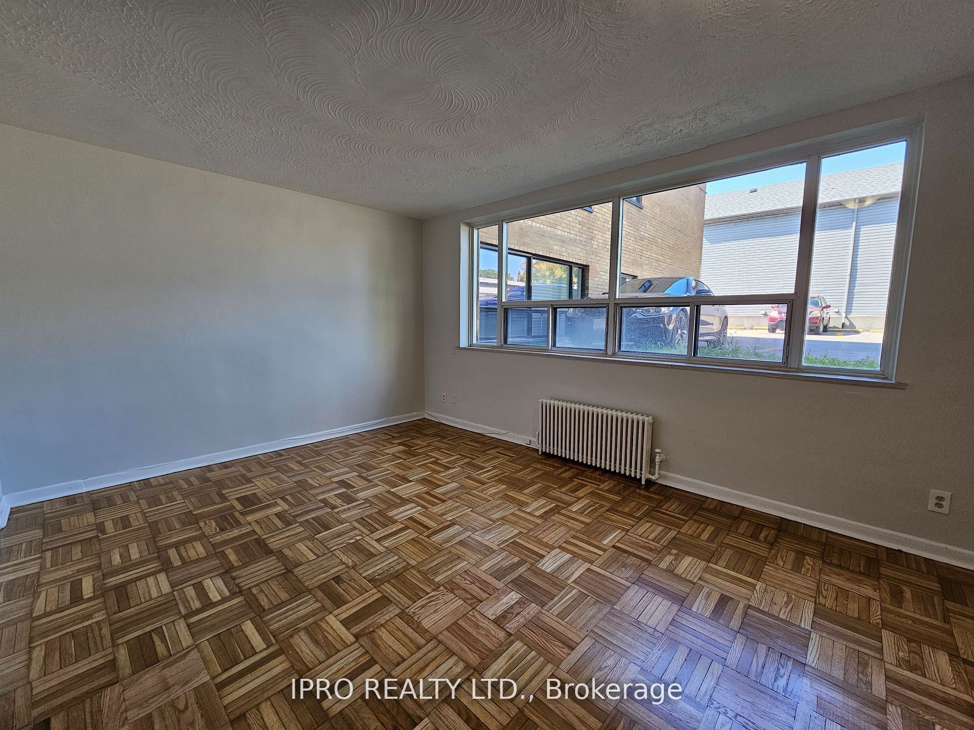 20 Cosburn Avenue, #101