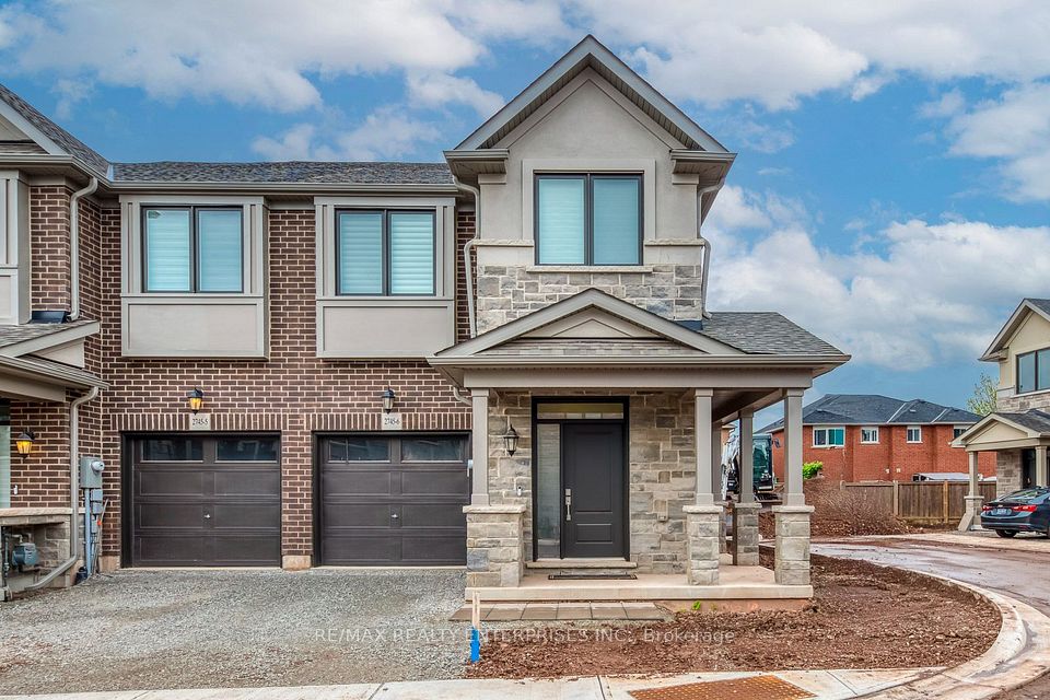 2745 Westoak Trails Boulevard