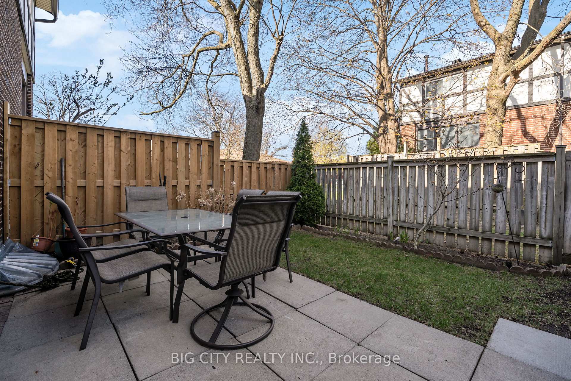 4 Bedrooms Condo at 321 Trudelle, Toronto For sale