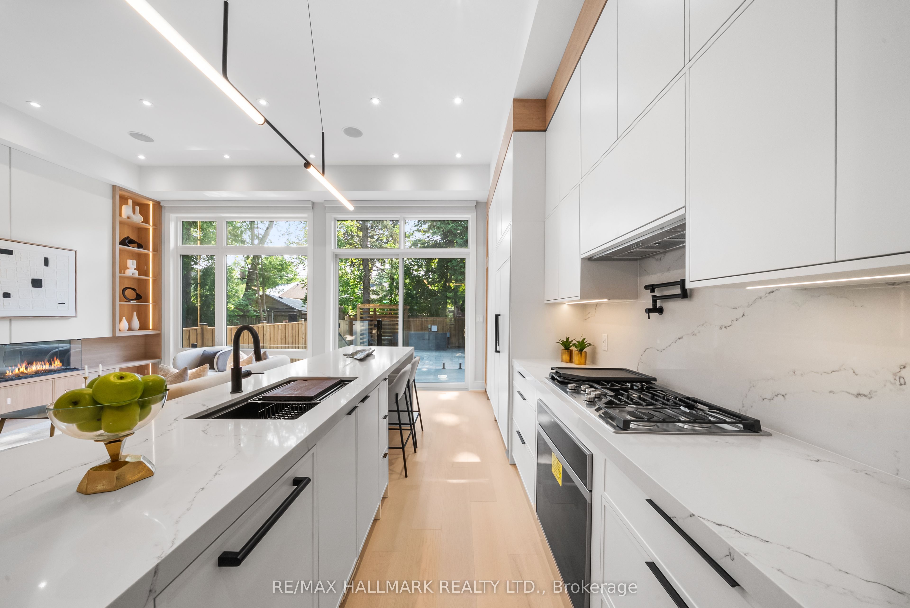 112 Randolph Road