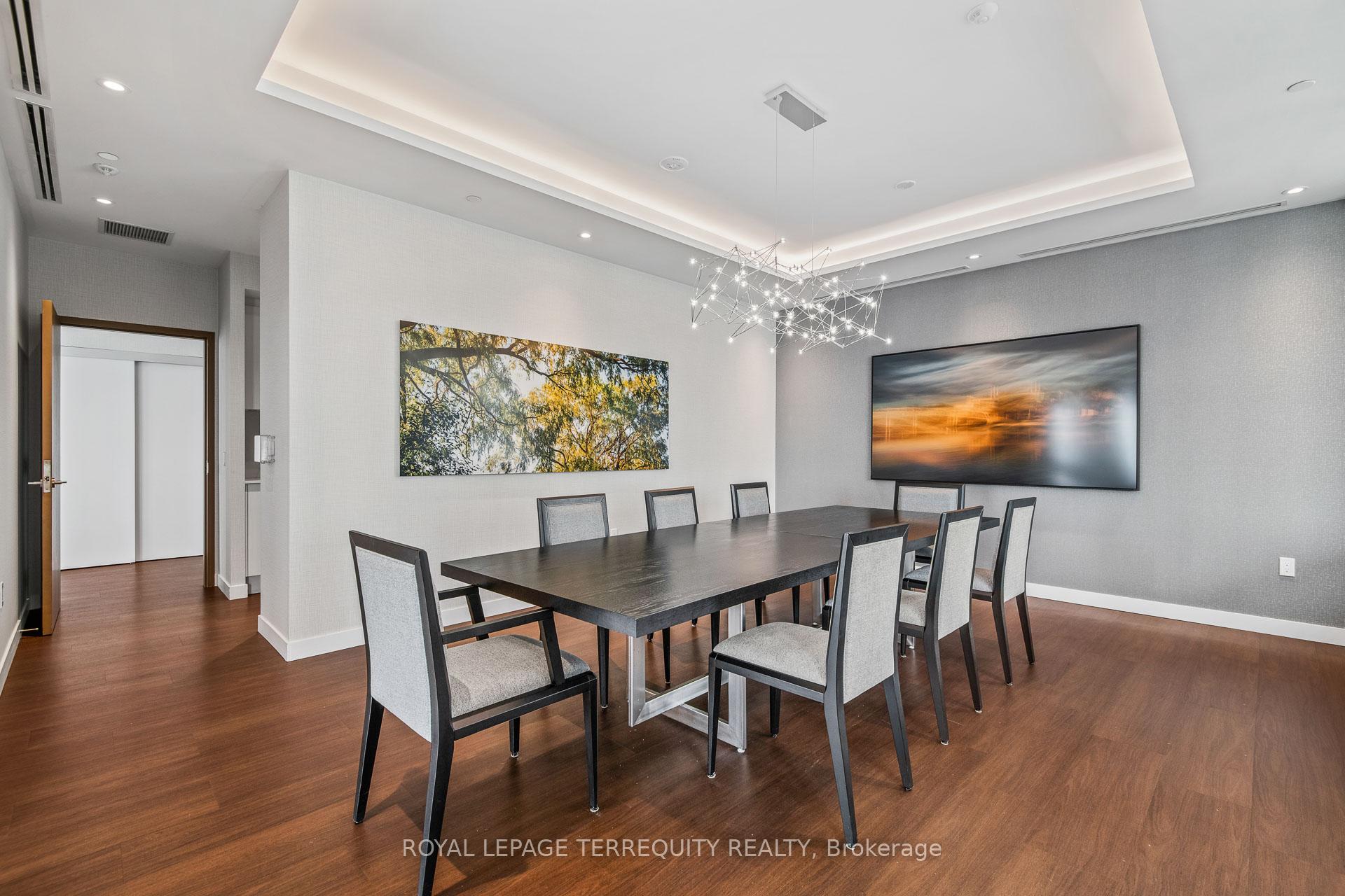 3 Bedrooms Condo at 1928 Lake Shore, Toronto For sale
