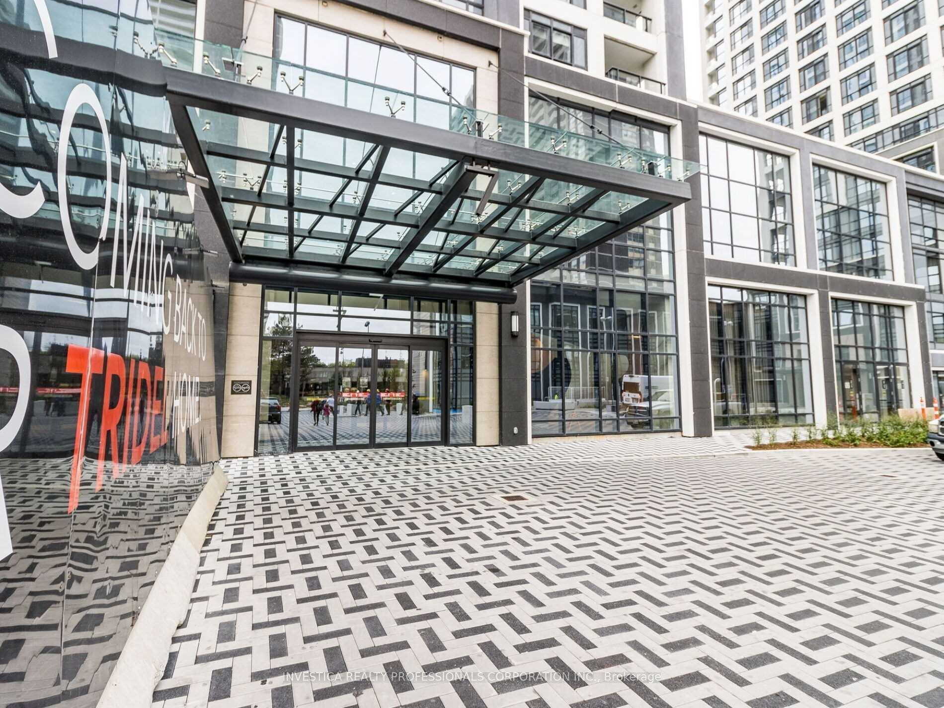 2 Bedrooms Condo at 9 Mabelle,  Toronto For sale