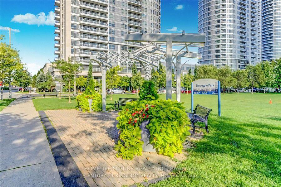 2 Bedrooms Condo at 275 Village Green, Toronto For sale