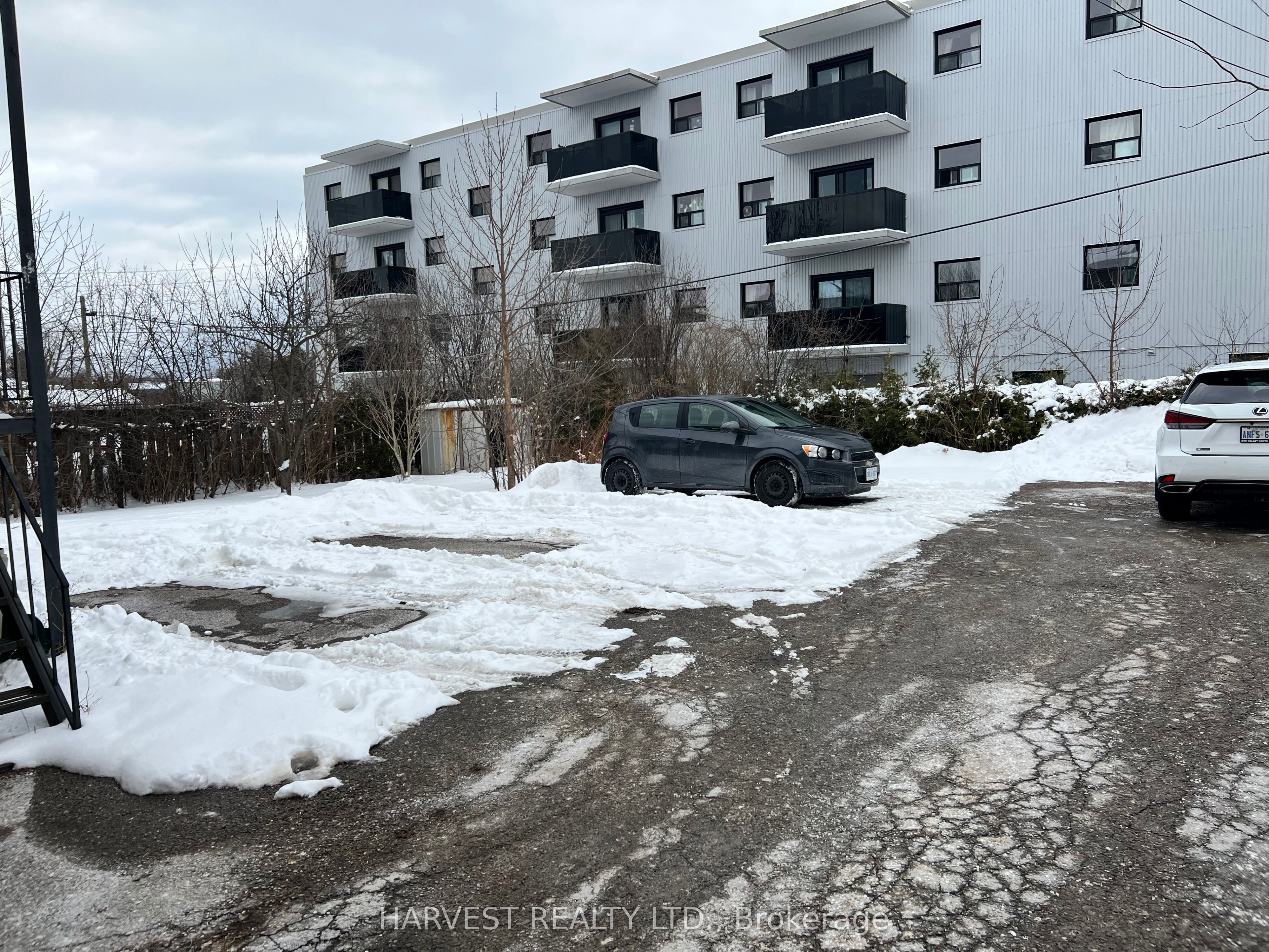 337 Frontenac Avenue, Oshawa, ON L1J 2A7