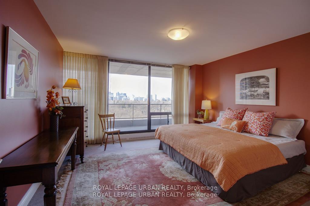 3 Bedrooms Co-op at 20 Avoca, Toronto For sale
