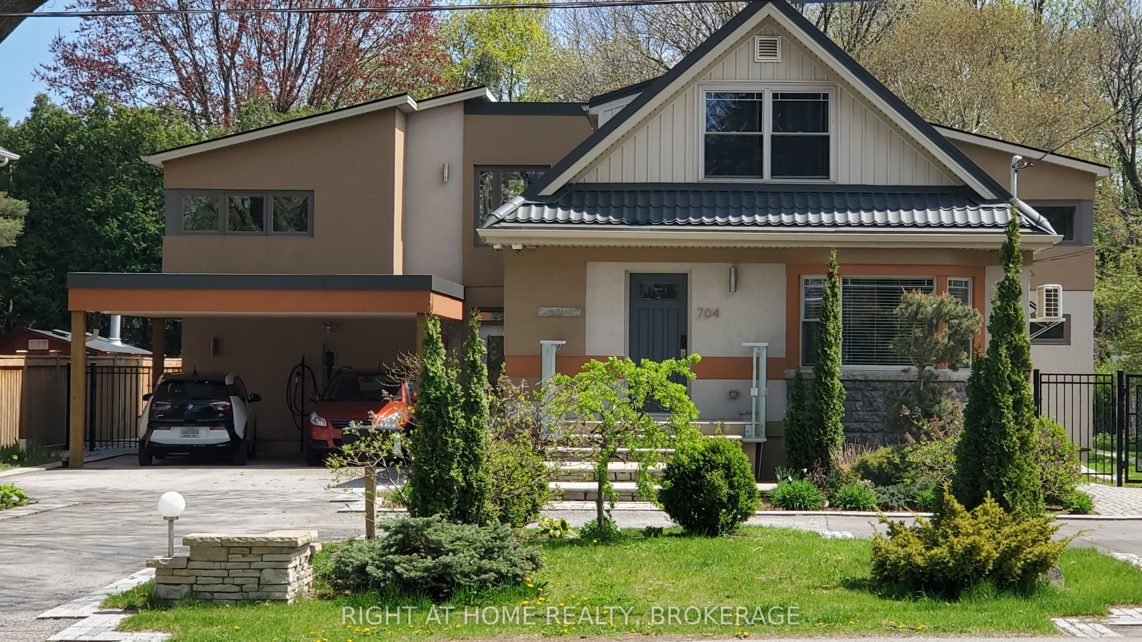 704 Cedar Avenue