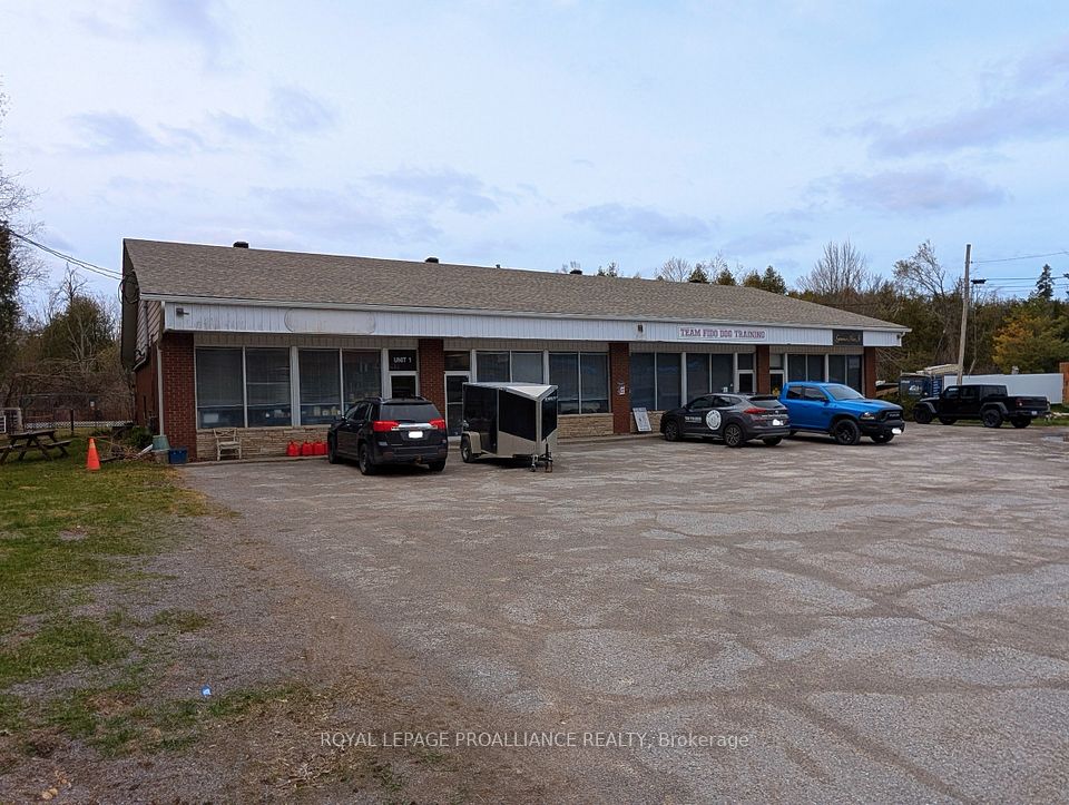3165 Lakefield
