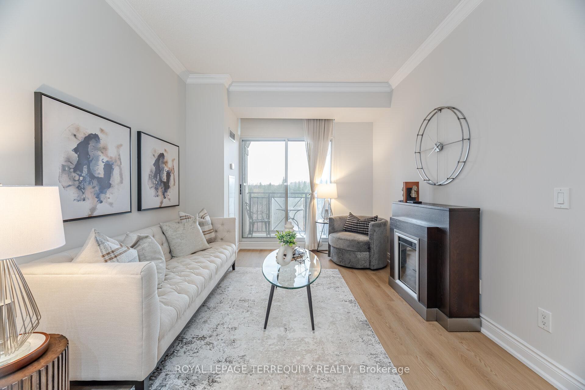 2 Bedrooms Condo at 1101 Leslie,  Toronto For sale