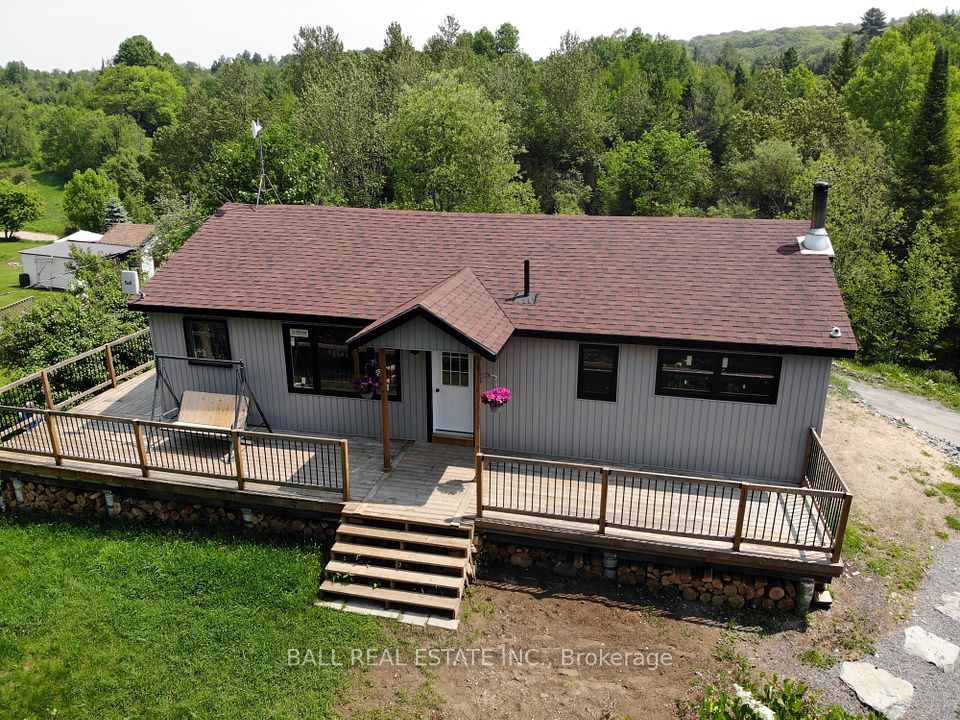 99 Moore Lane, Bancroft, ON K0L 1C0