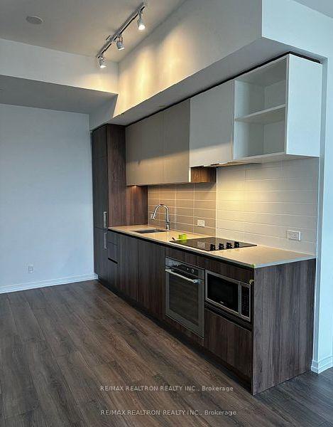 1 Bedroom Condo at 1000 Portage, Vaughan For sale