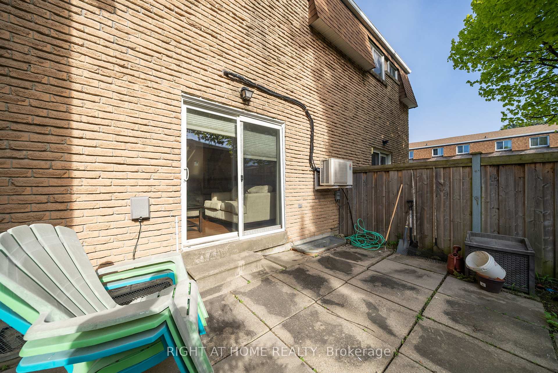 3 Bedrooms Condo at 121 Centennial, Toronto For sale
