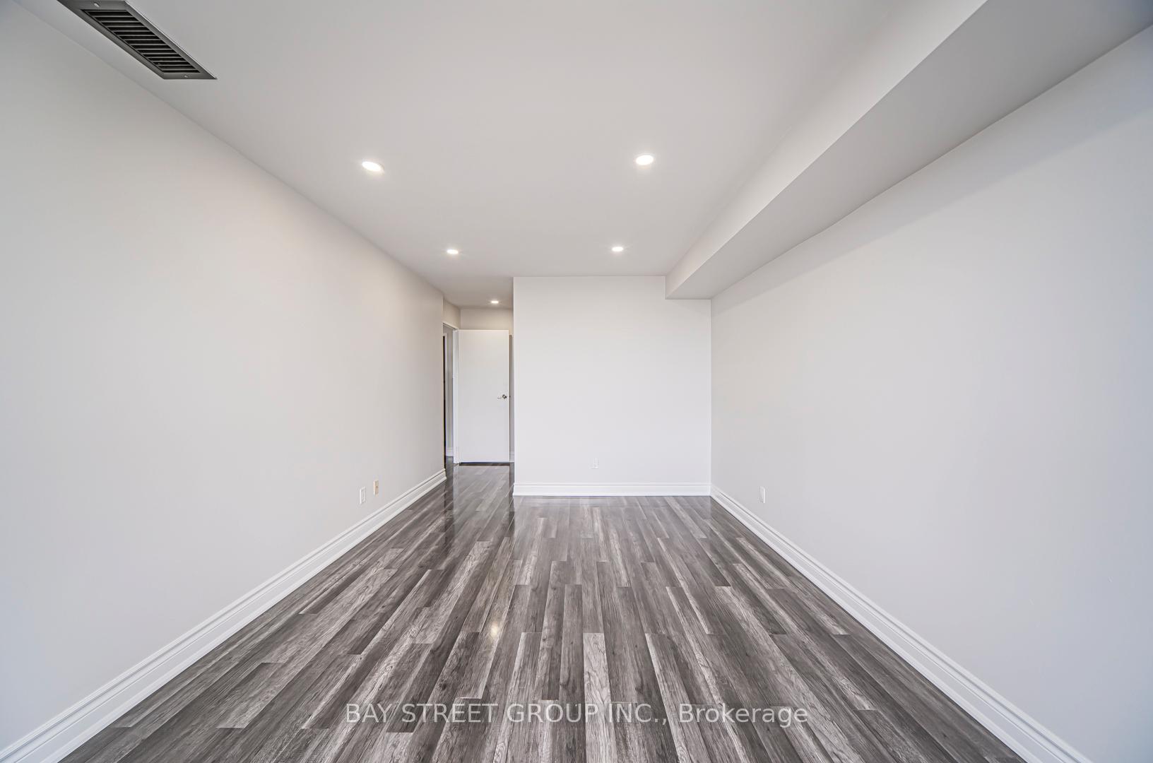 3 Bedrooms Condo at 2470 Eglinton, Toronto For sale