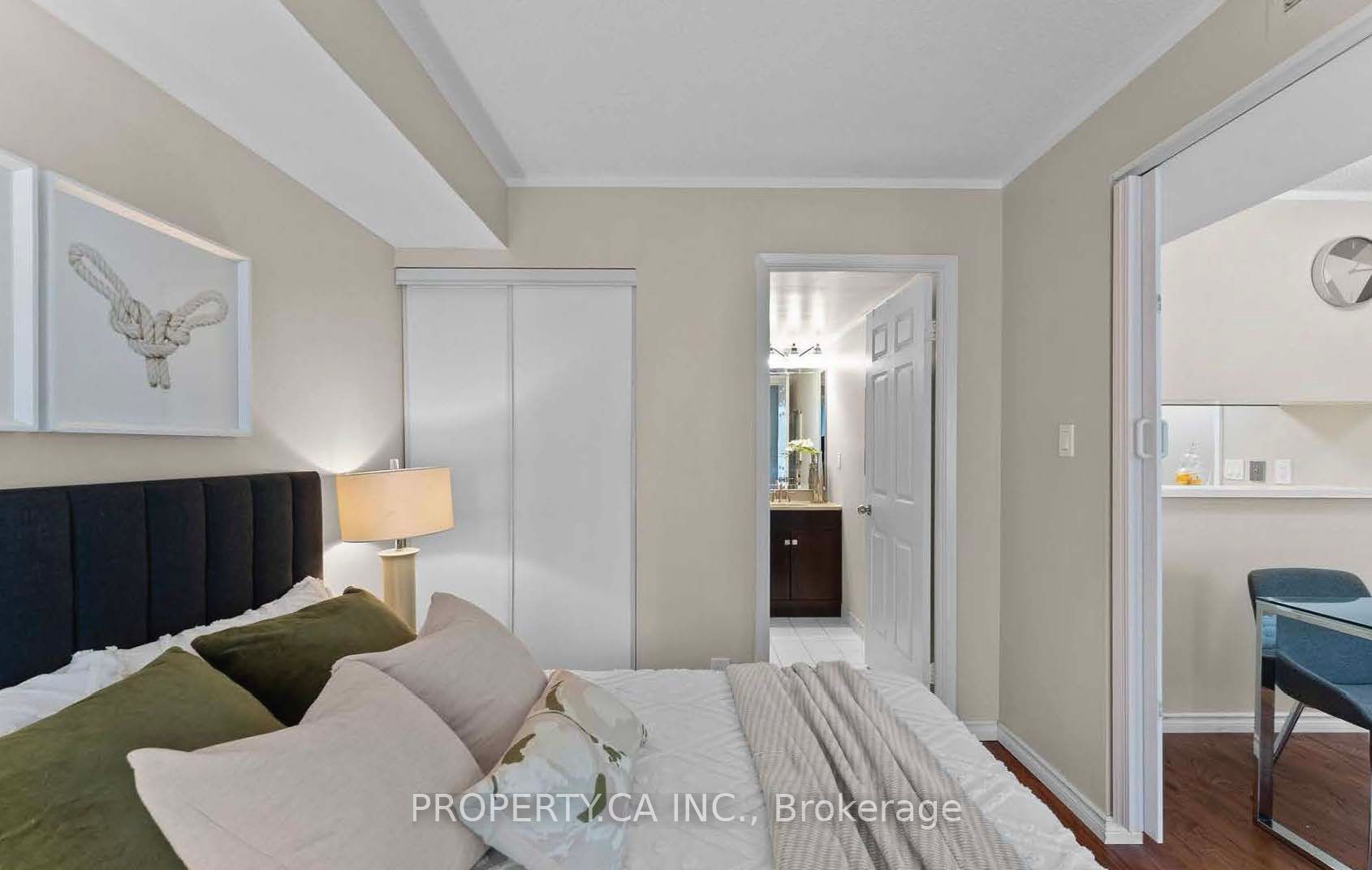 711 Bay Street, #1221
