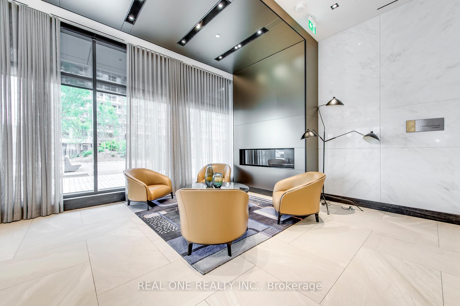 2 Bedrooms Condo at 1 Edgewater, Toronto For sale