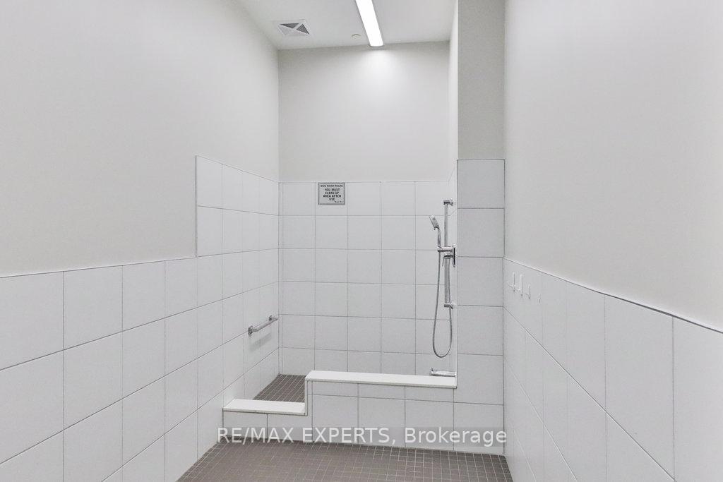 2 Bedrooms Condo at 1461 Lawrence, Toronto For sale