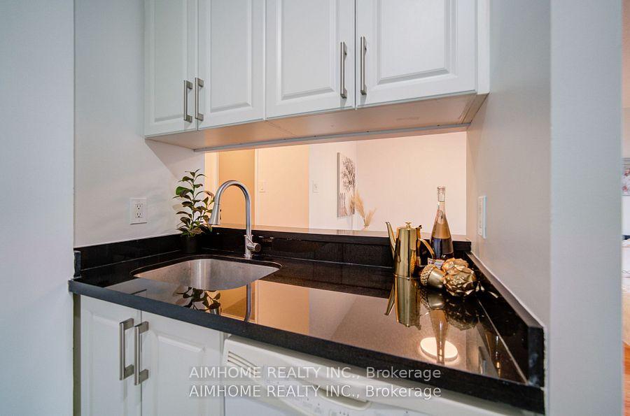 1 Bedroom Condo at 1055 Bay, Toronto For sale