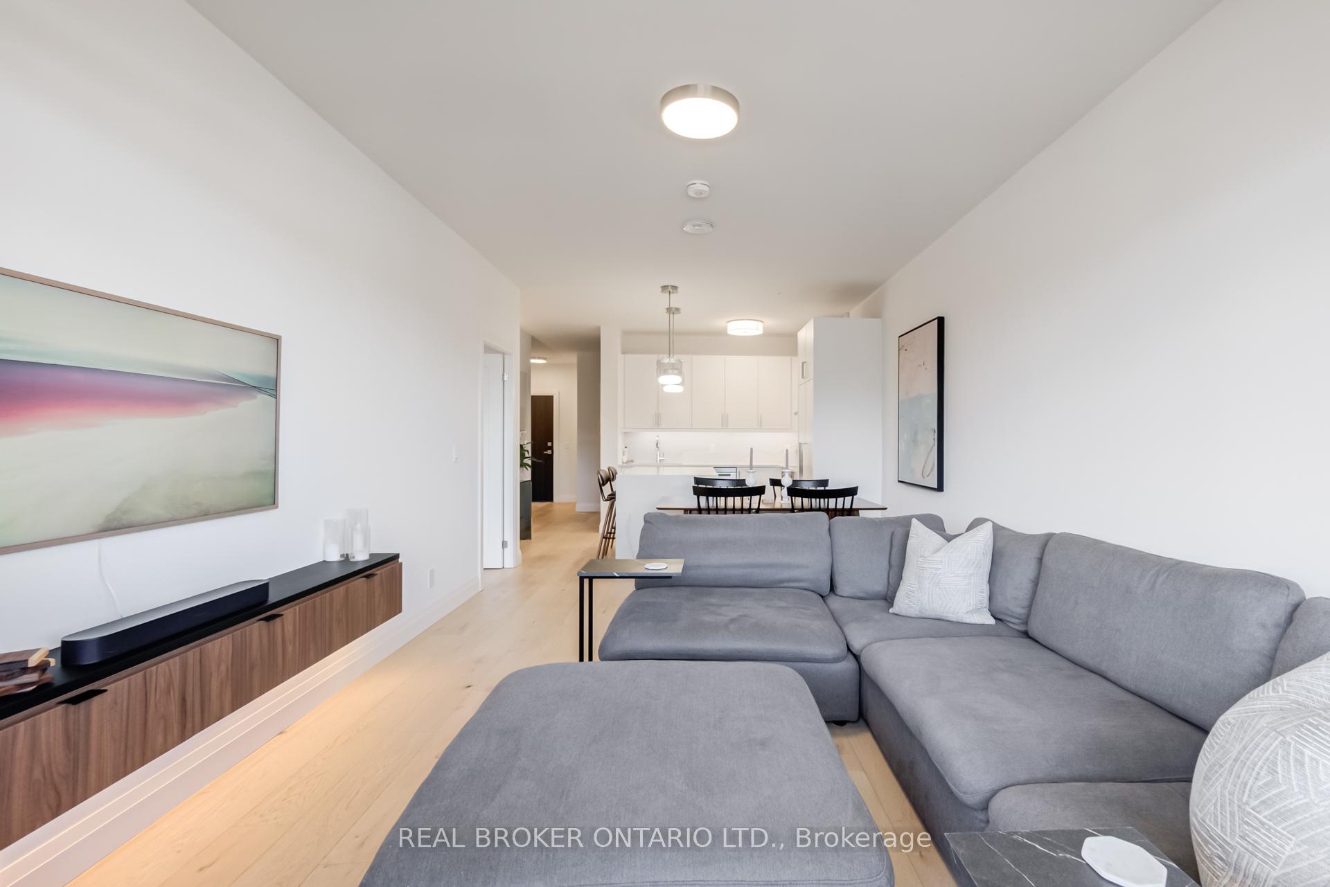 2 Bedrooms Condo at 500 Brock,  Burlington For sale