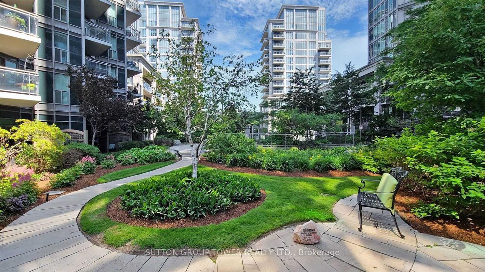 3 Bedrooms Condo at 2121 Lake Shore, Toronto For sale