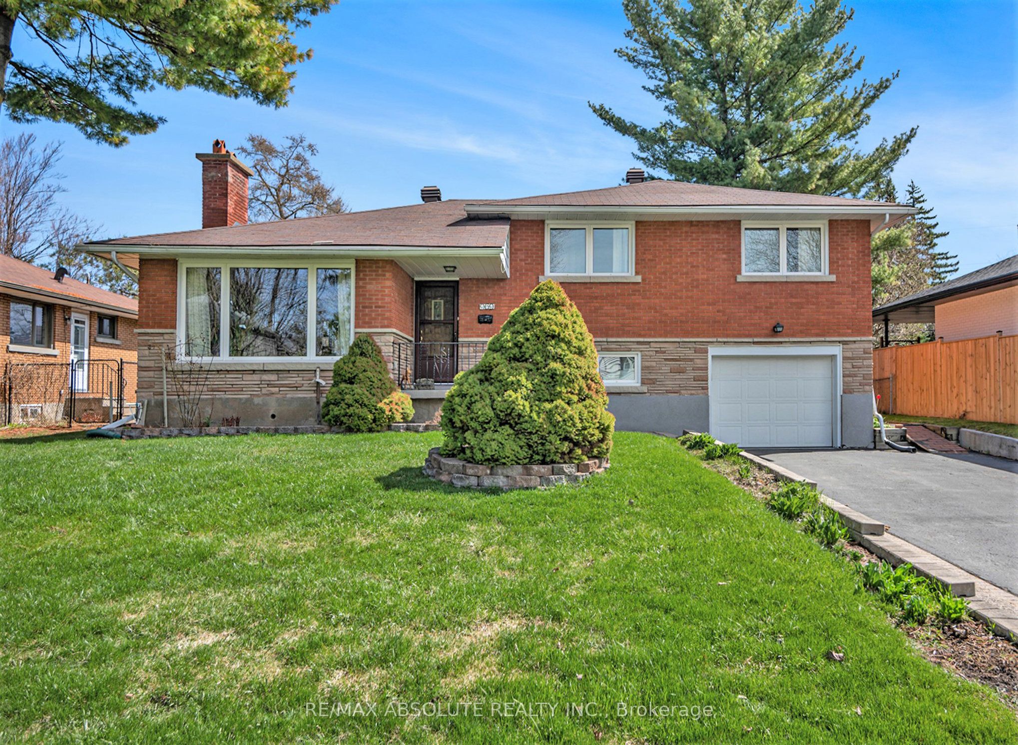 969 Hare Avenue, McKellarHeightsGlabarParkandArea, ON K2A 3J6