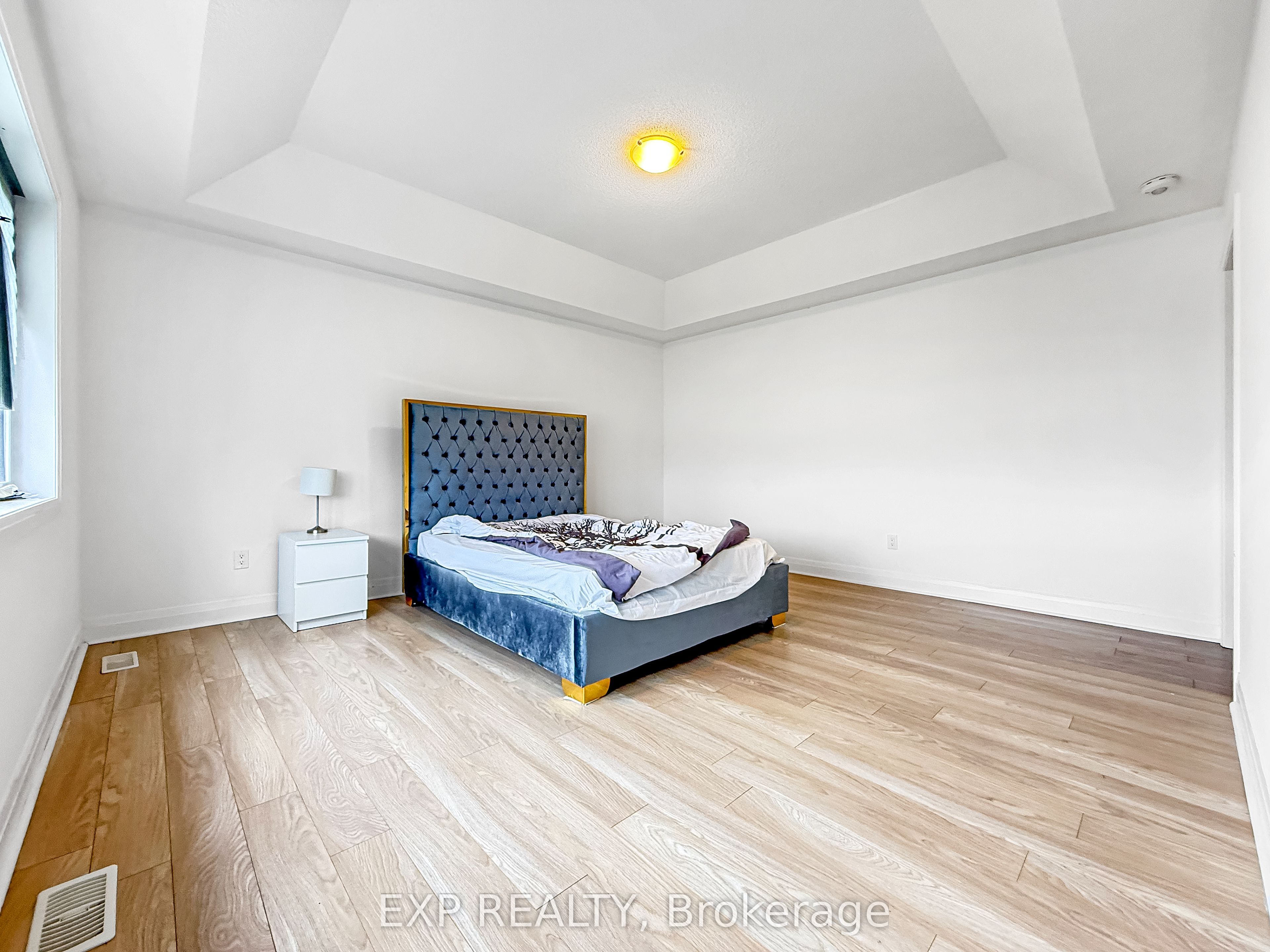 110 Frank Kelly Drive, #Upper
