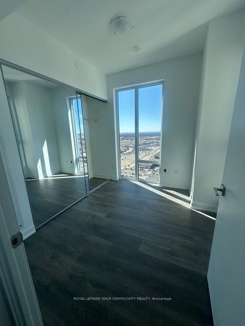 10 Abeja Street, #2213