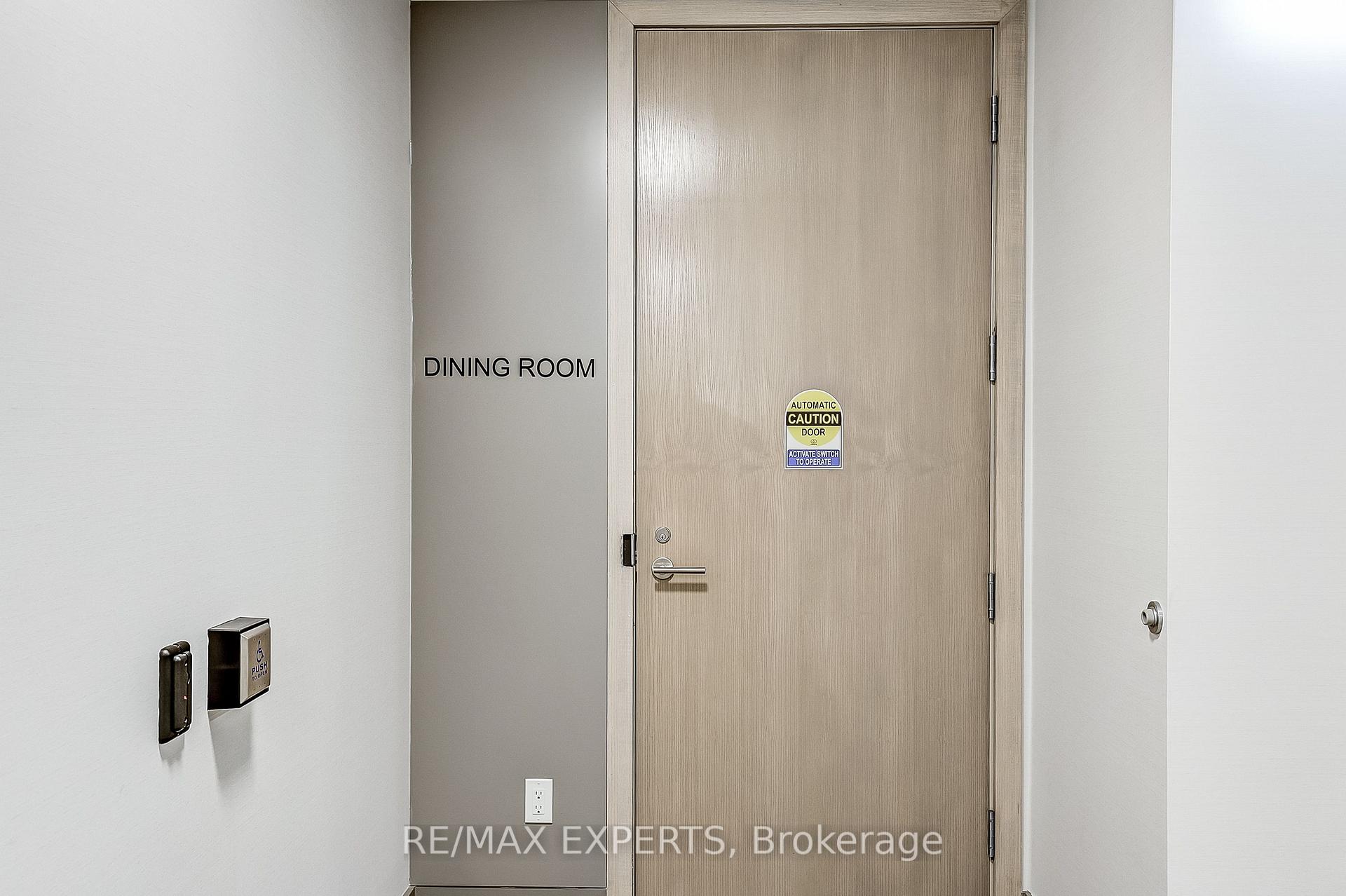 2 Bedrooms Condo at 188 Fairview Mall,  Toronto For sale