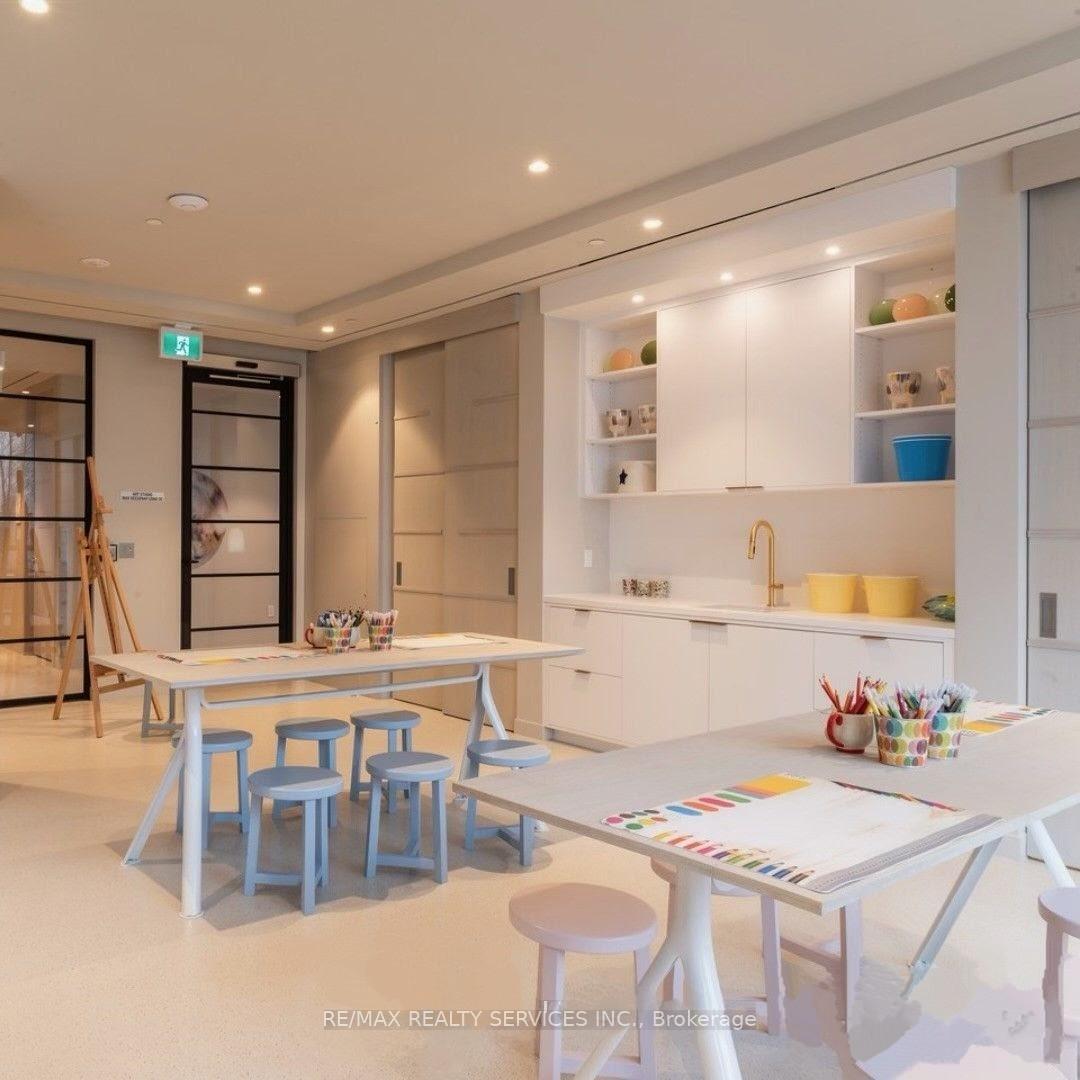 2 Bedrooms Condo at 138 Downes,  Toronto For sale