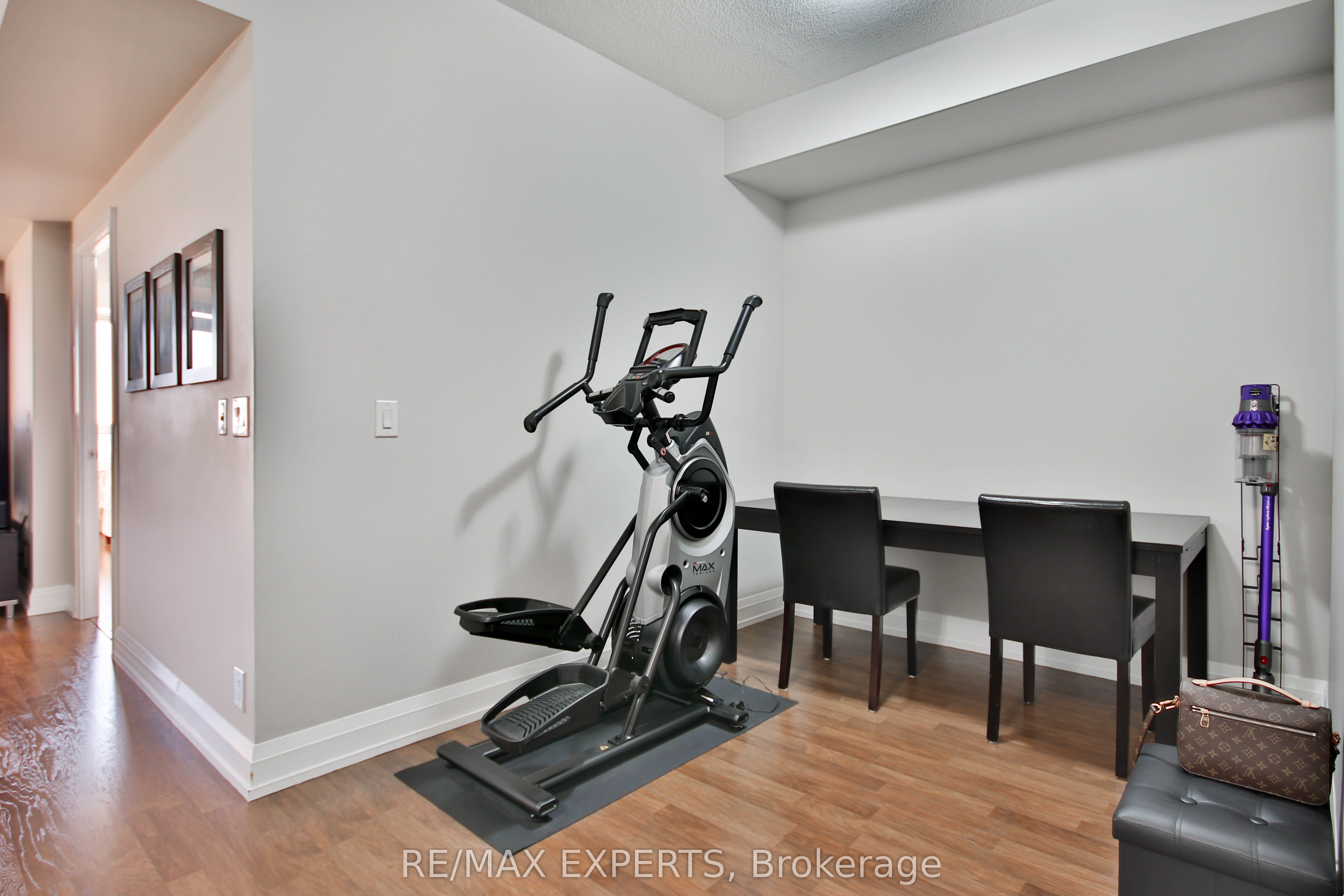 1070 Sheppard Avenue W 1508