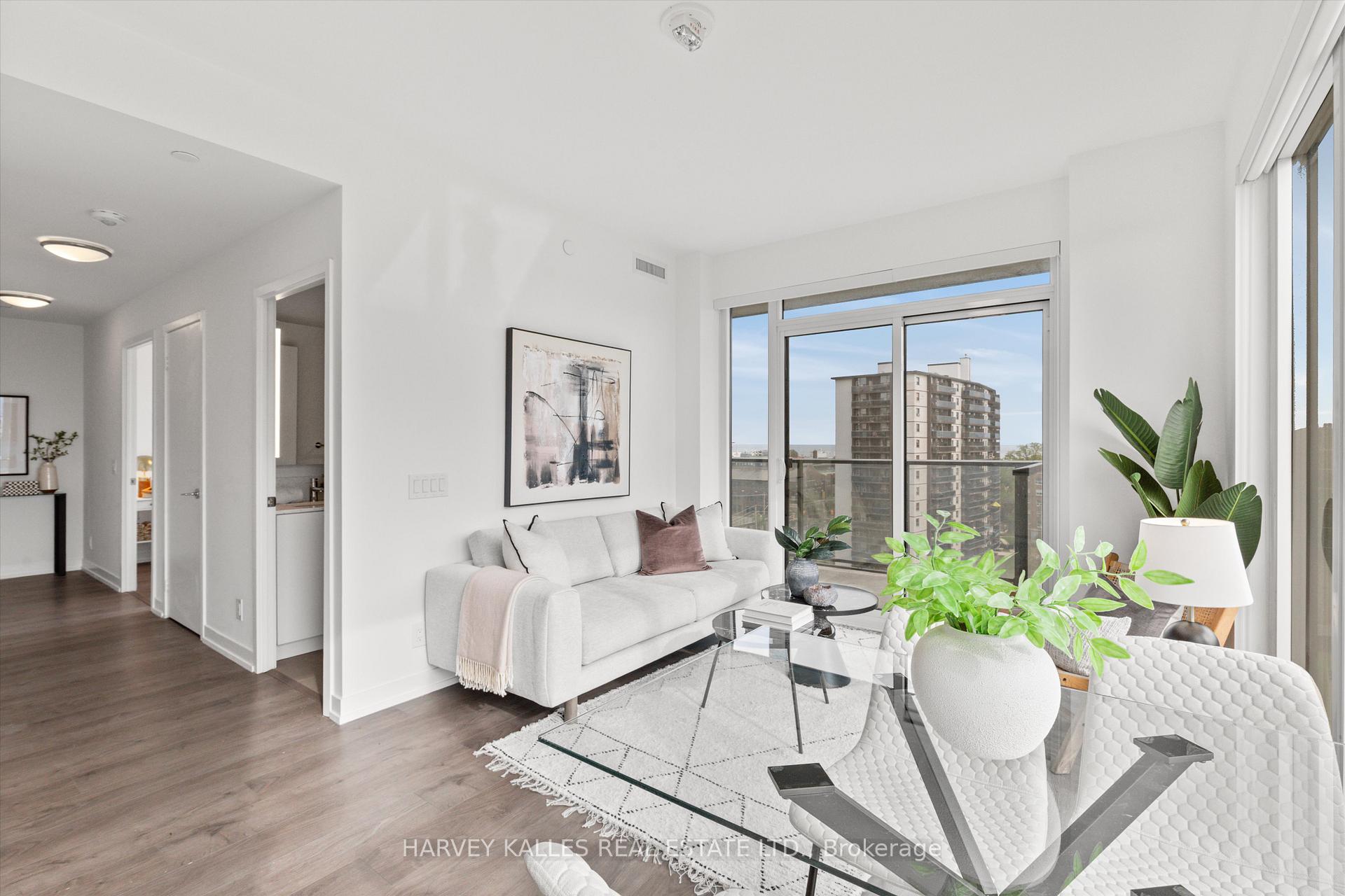 2 Bedrooms Condo at 270 Dufferin, Toronto For sale