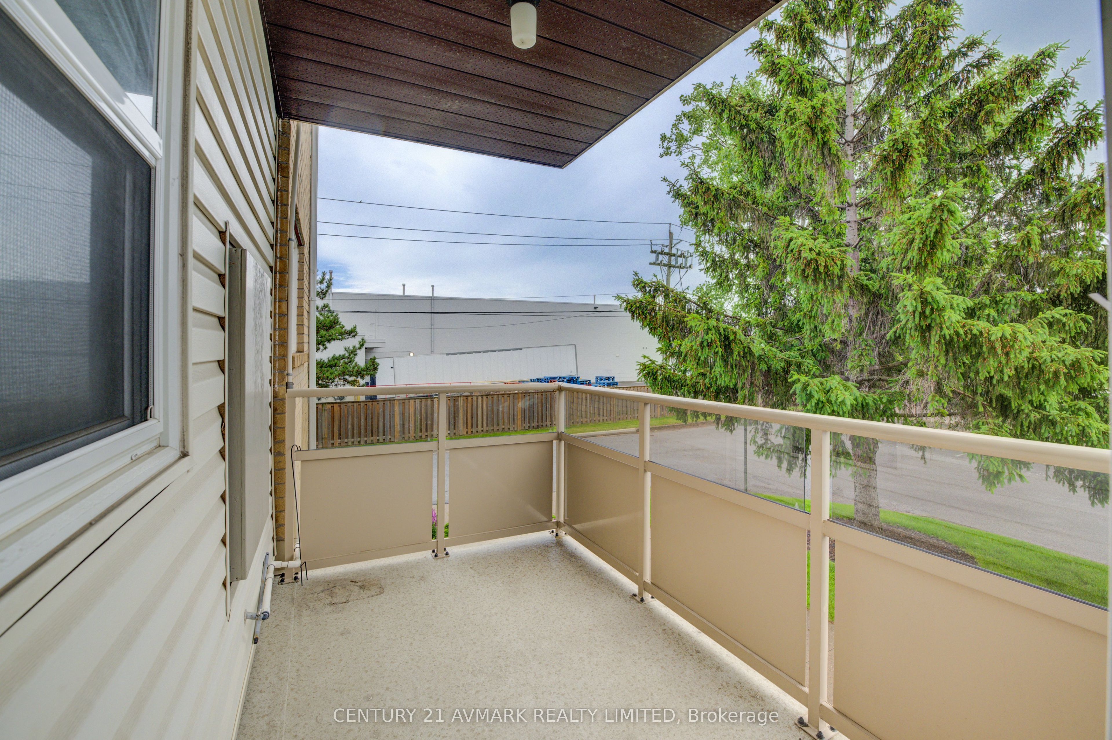 78 Roehampton Avenue, #205