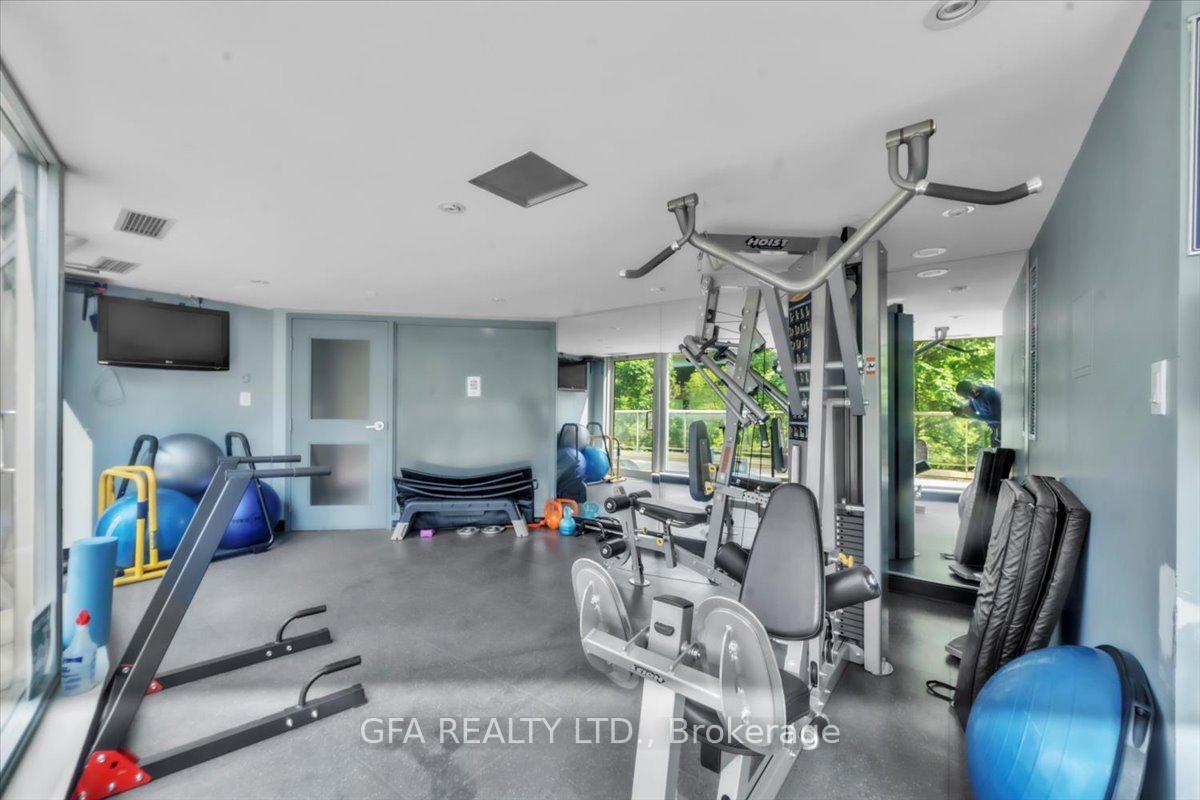 2 Bedrooms Condo at 550 Queens, Toronto For sale