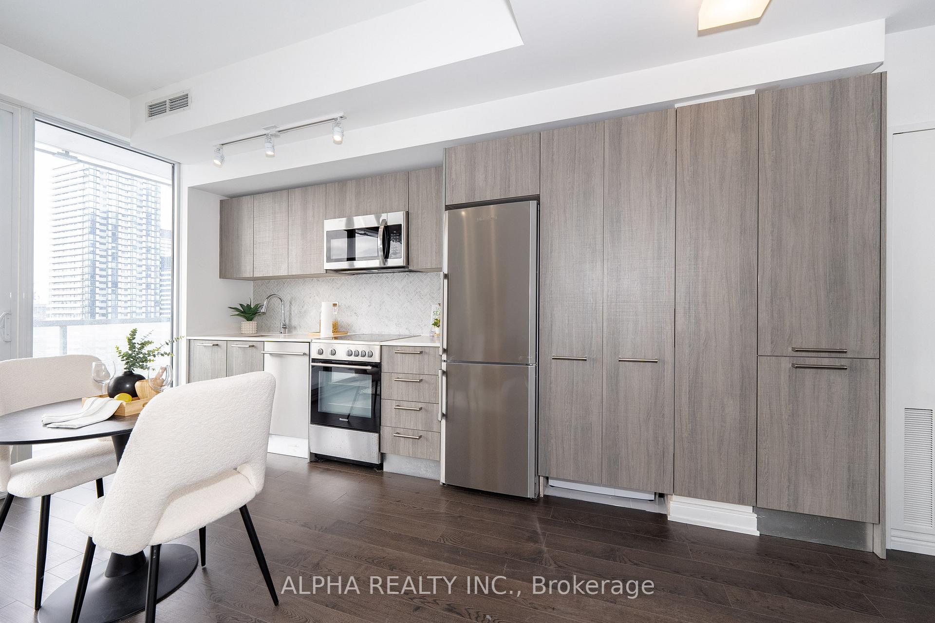 1 Bedroom Condo at 28 Wellesley,  Toronto For sale