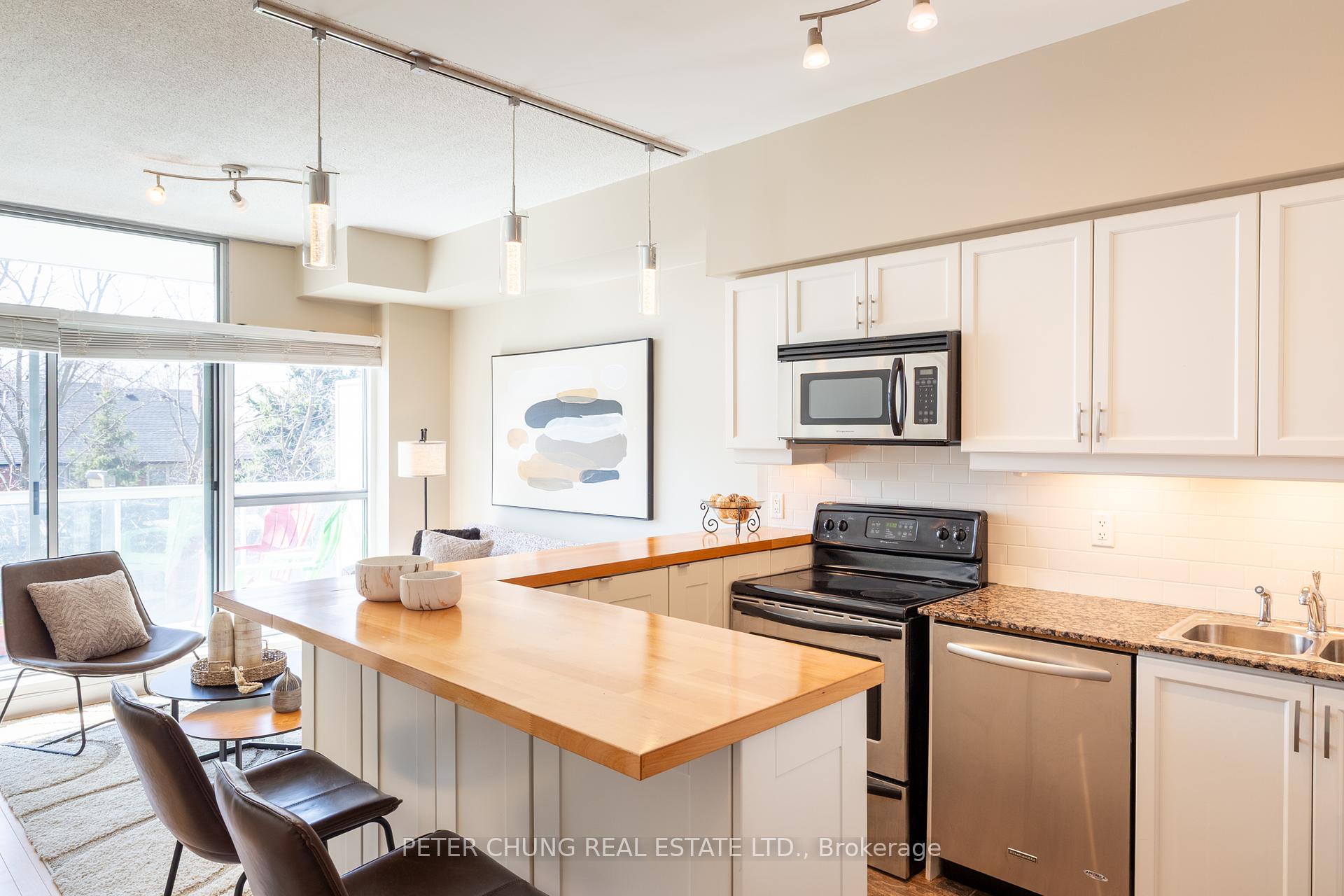 2 Bedrooms Condo at 601 Kingston,  Toronto For sale