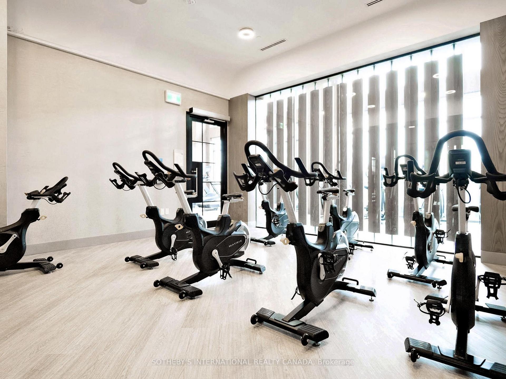 3 Bedrooms Condo at 30 Inn On the Park, Toronto For sale