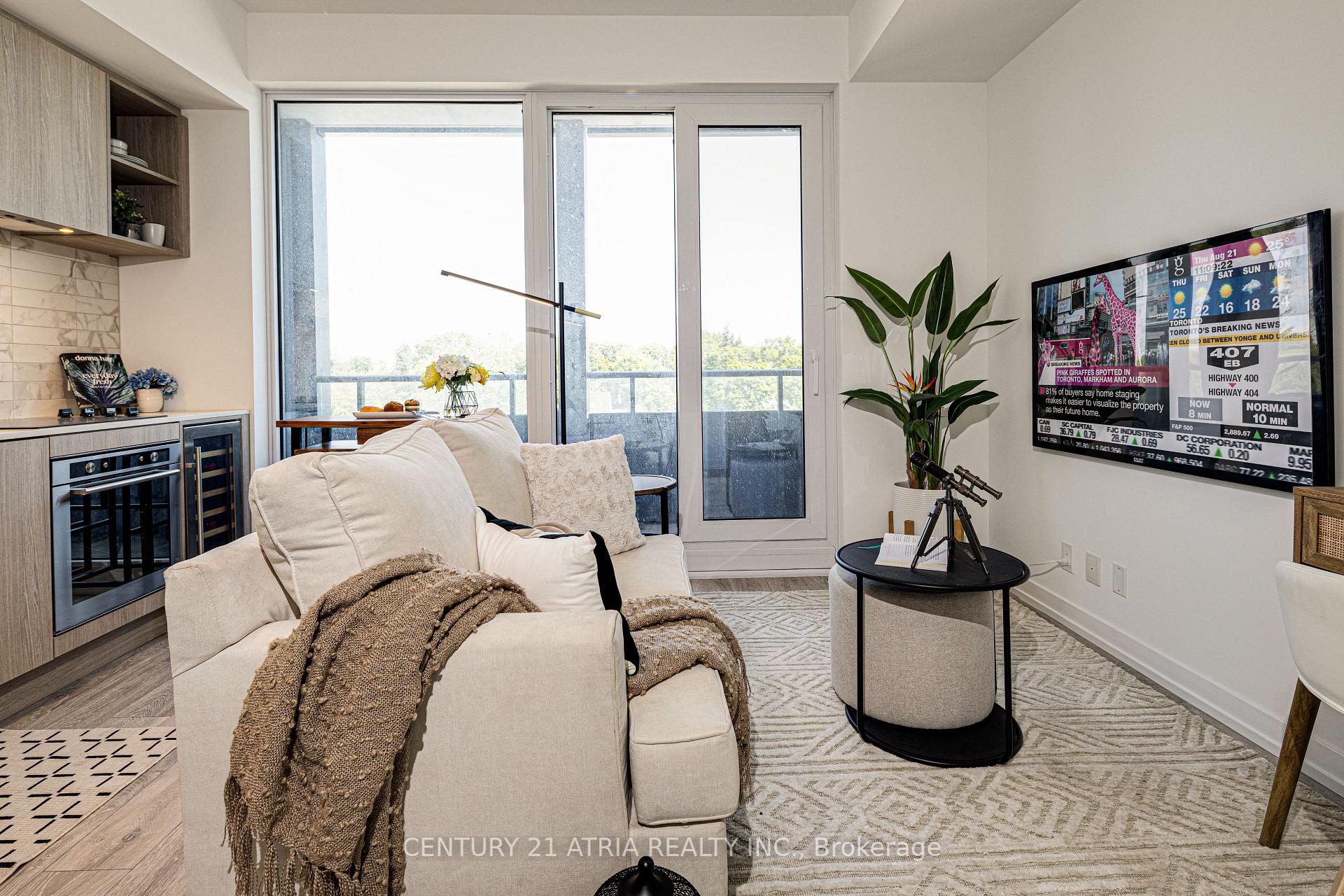 1 Bedroom Condo at 2020 Bathurst,  Toronto For sale