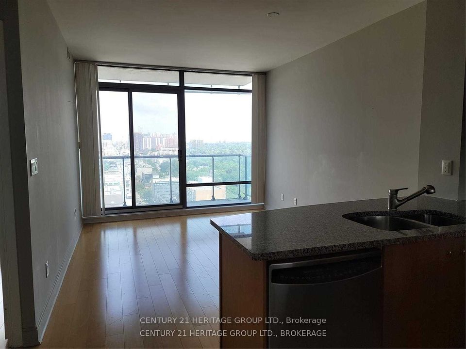 18 Yorkville