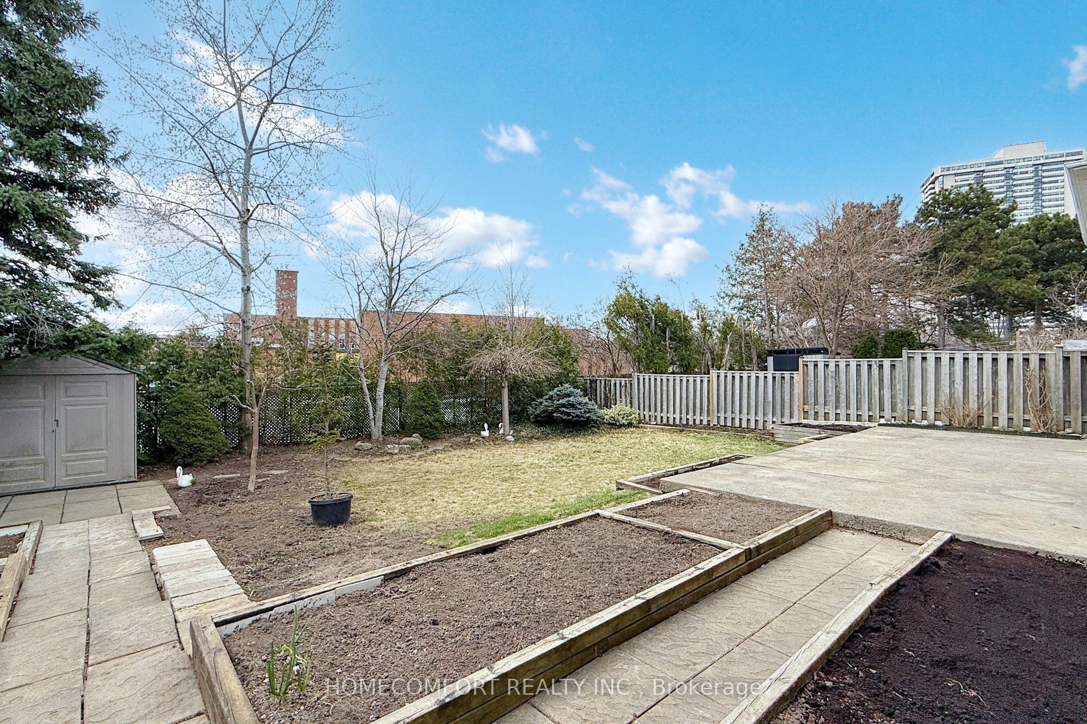 260 Kingslake Road, Toronto, ON M2J 3G8