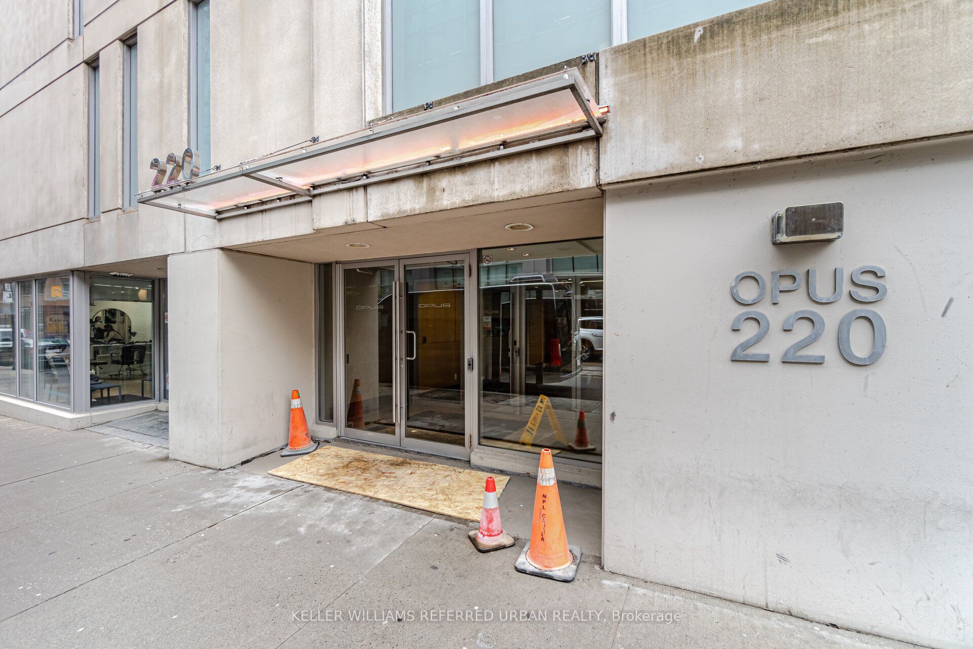 #608 - 220 Victoria Street, Toronto, ON M5B 2R6