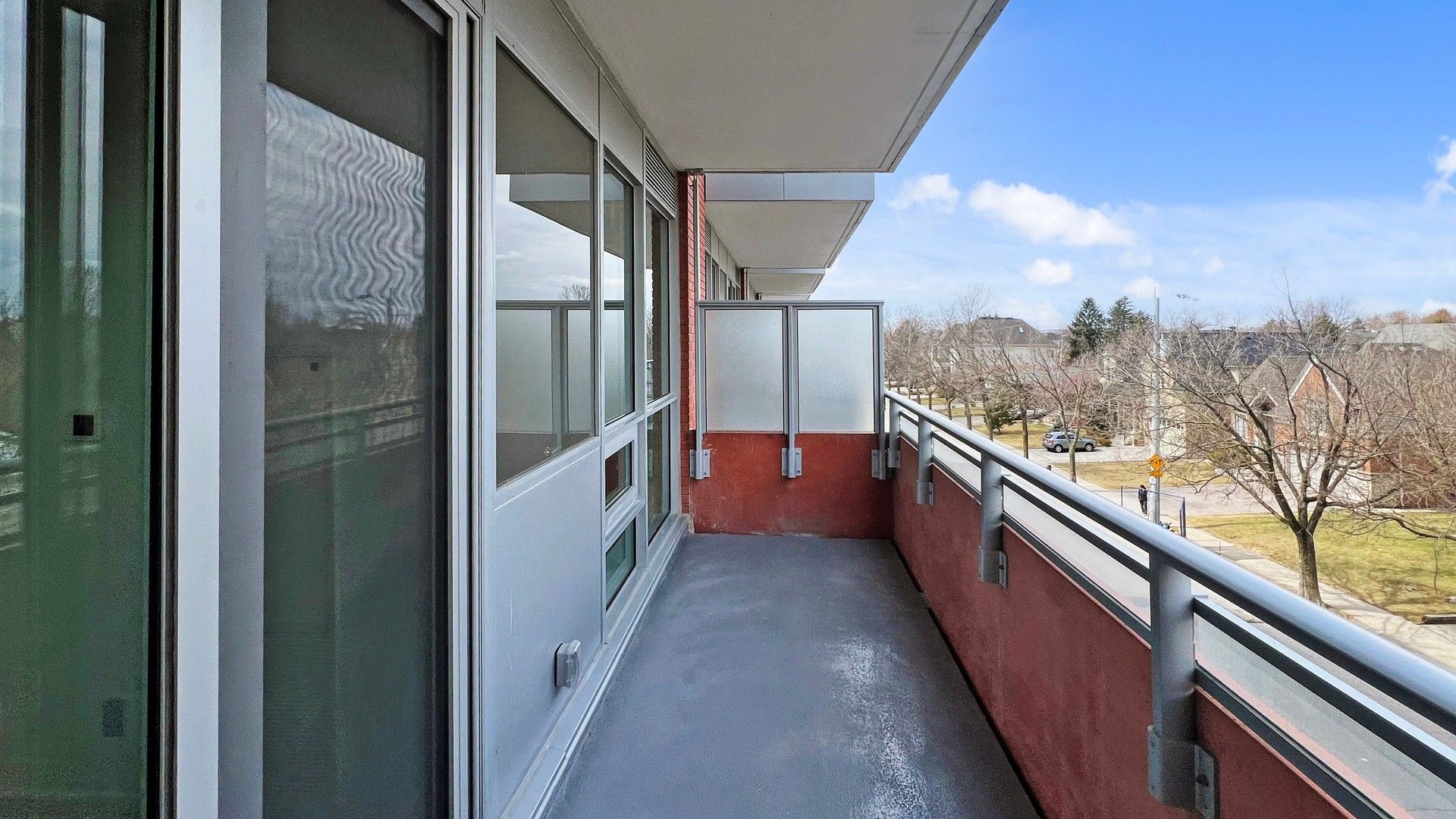 8888 Yonge Street 215