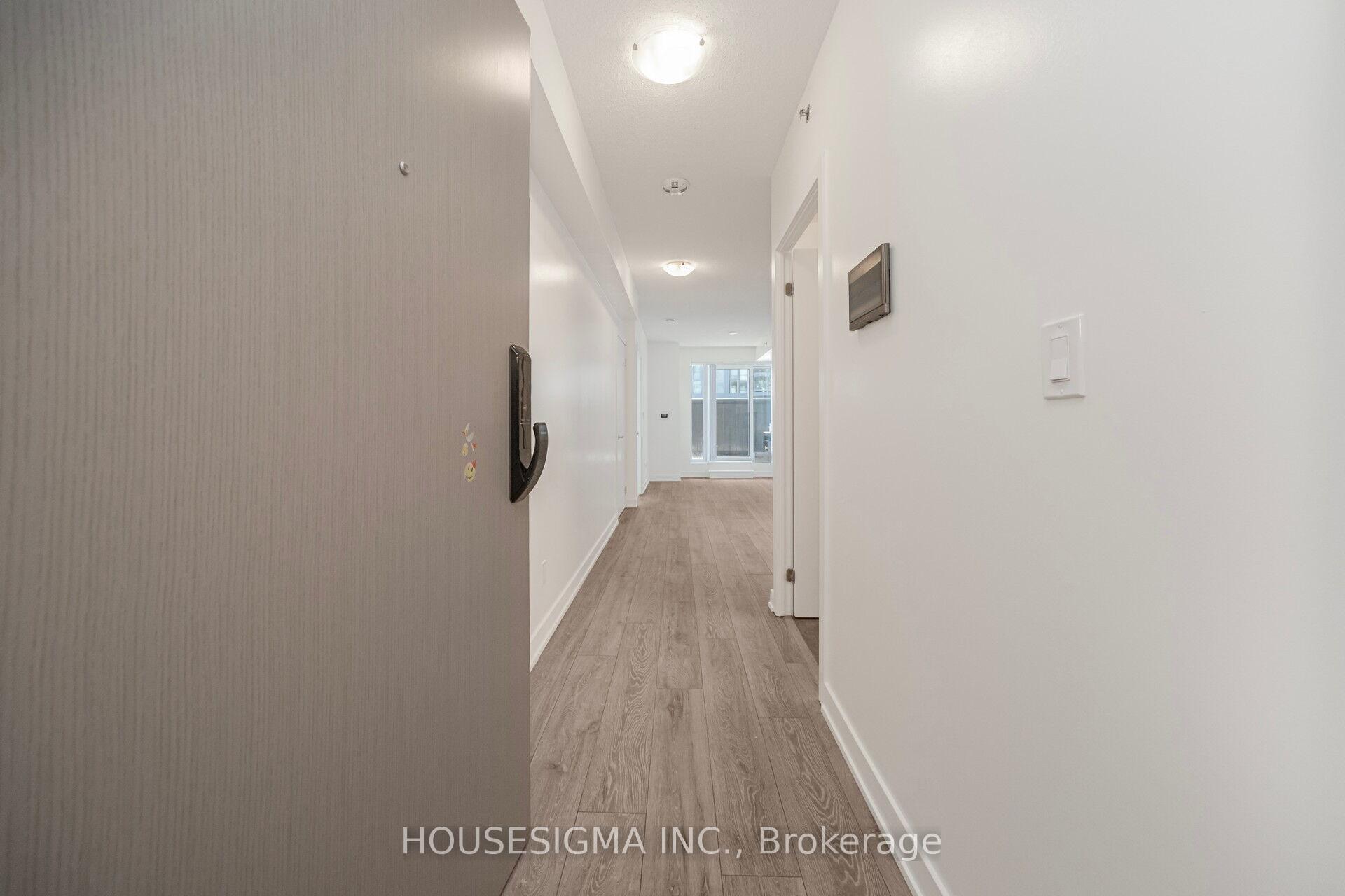 1 Bedroom Condo at 3200 Dakota, Burlington For sale