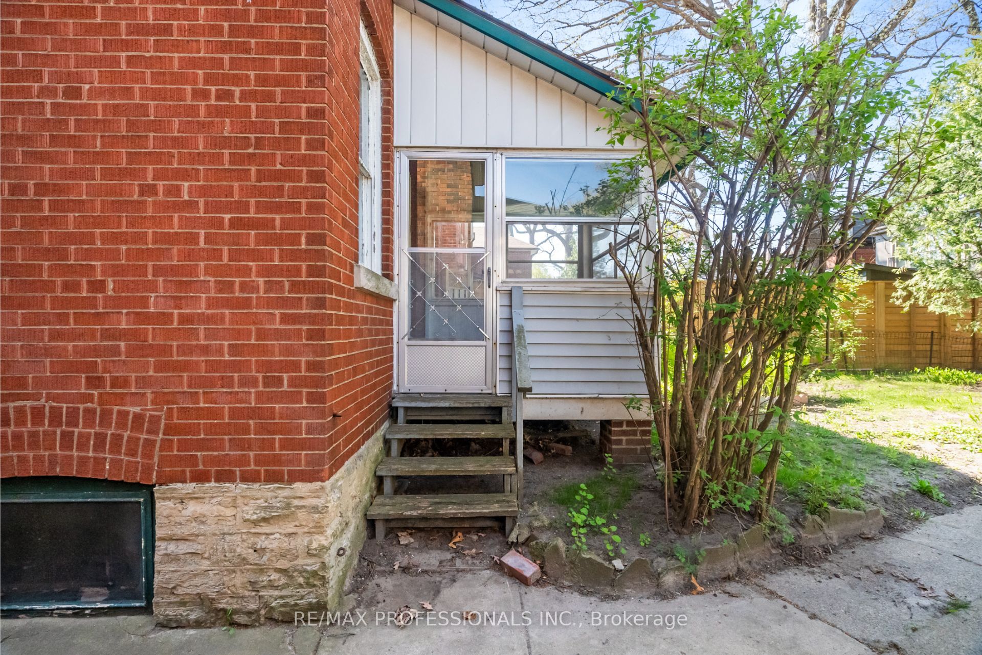 56 Humber Trail