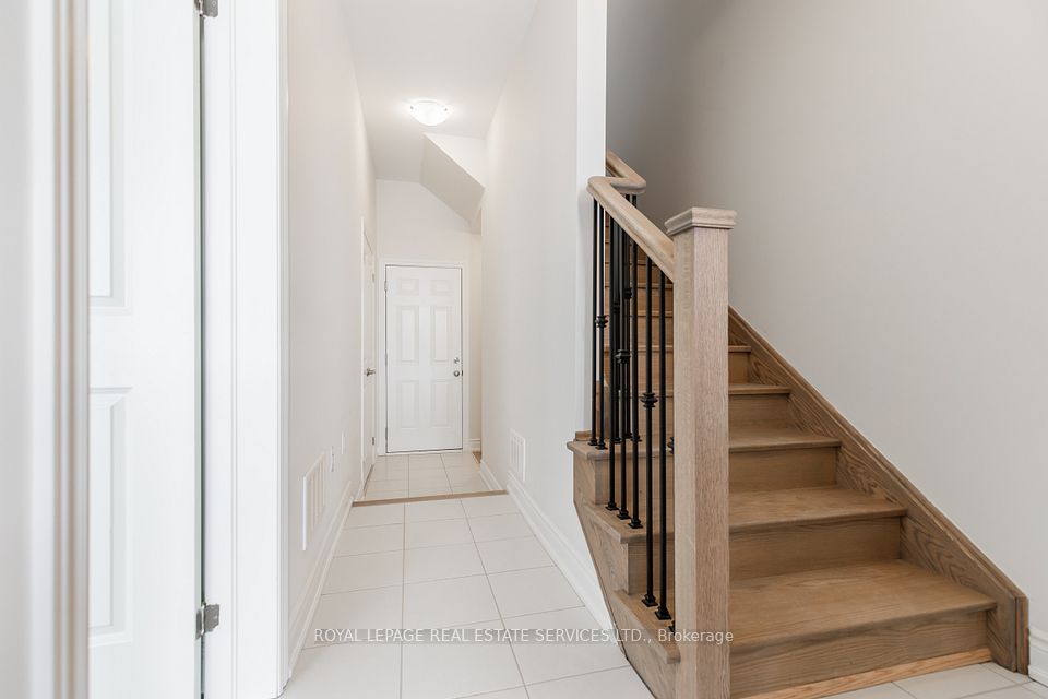 3271 Sixth Line, Oakville, ON L6H 0V9